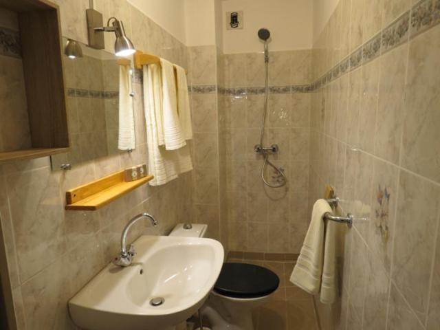 Small Twin Room photo 3