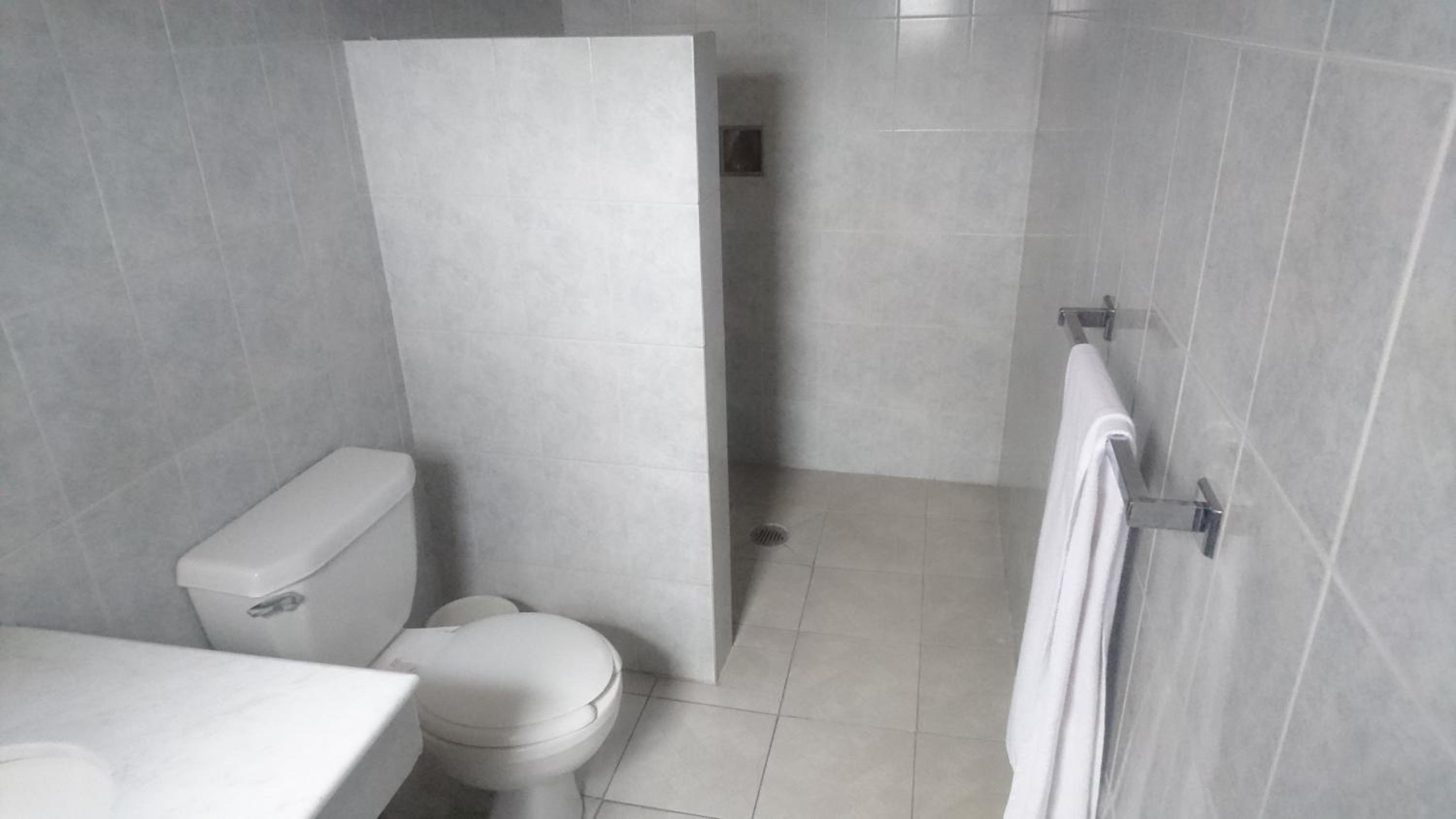 Twin Room - Photo 2