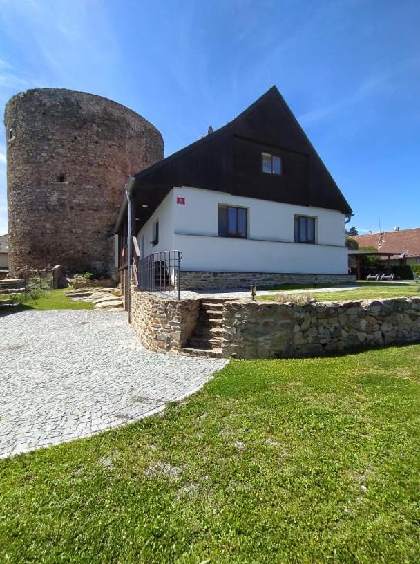 Villa photo 2