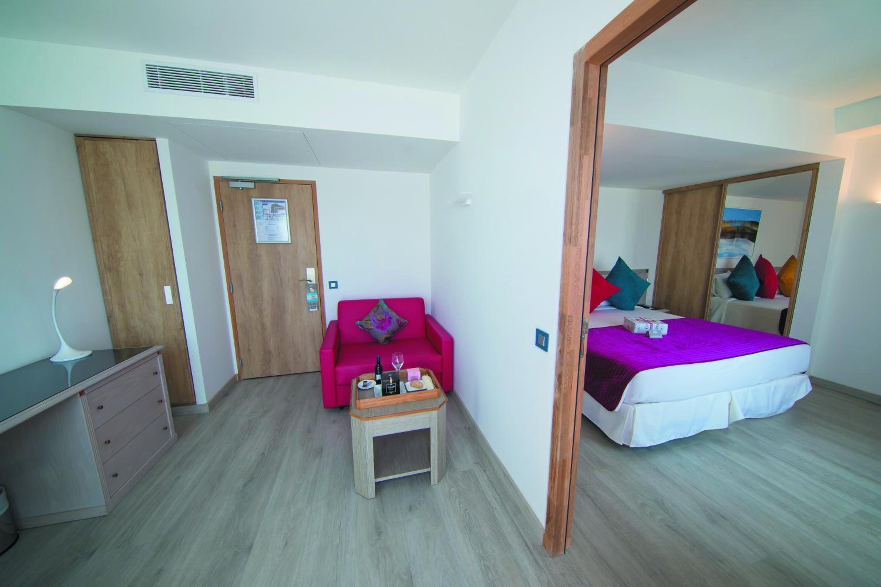 Junior Suite - Free Spa Access