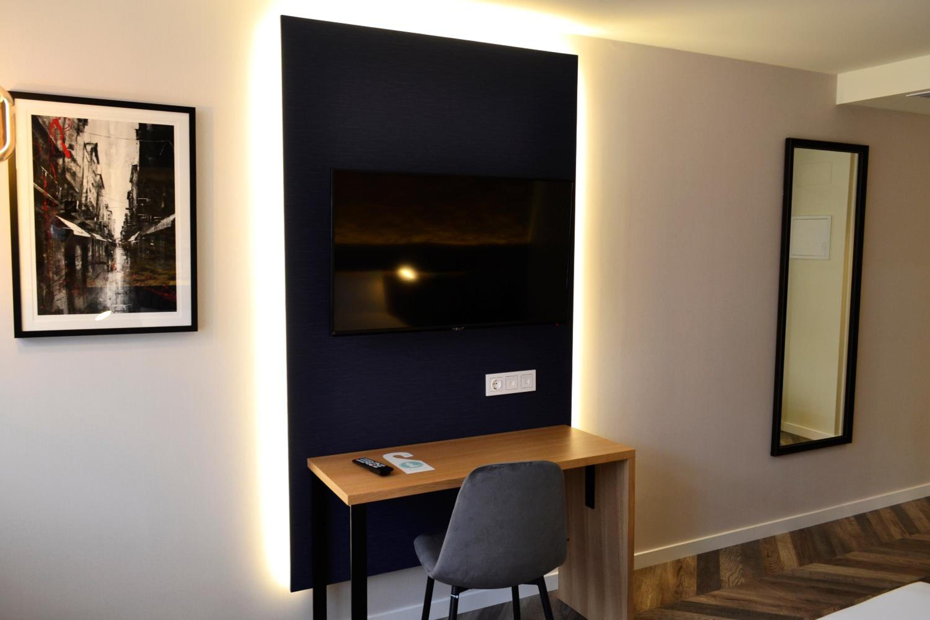 Superior Double Room - Photo 5