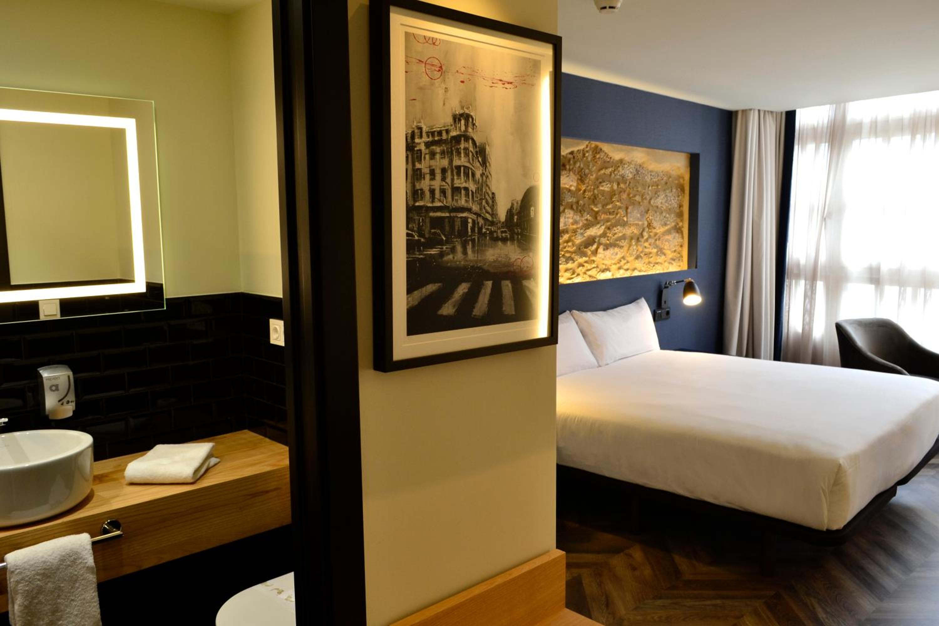Superior Double Room - Photo 4