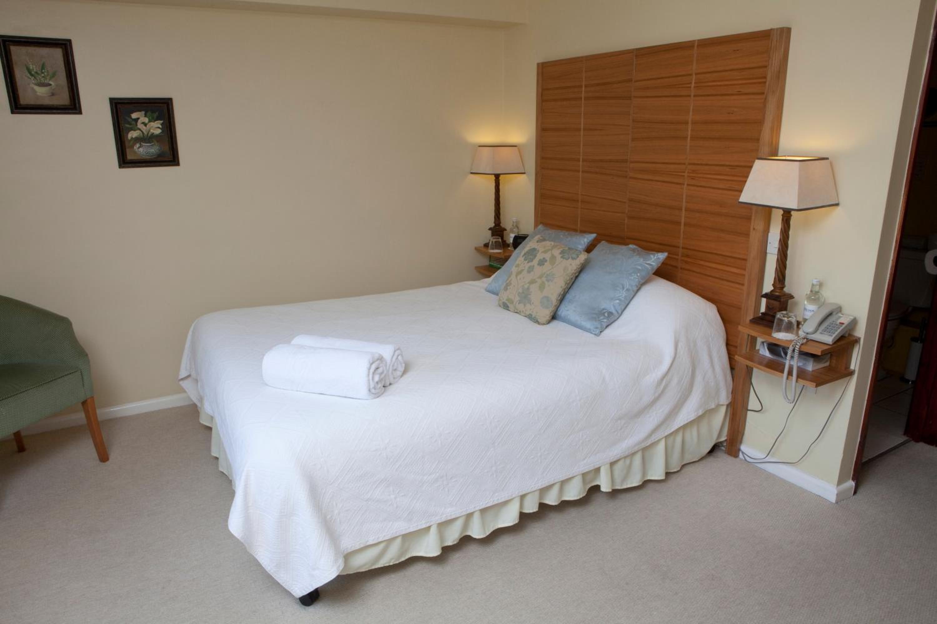 Double or Twin Room photo 3