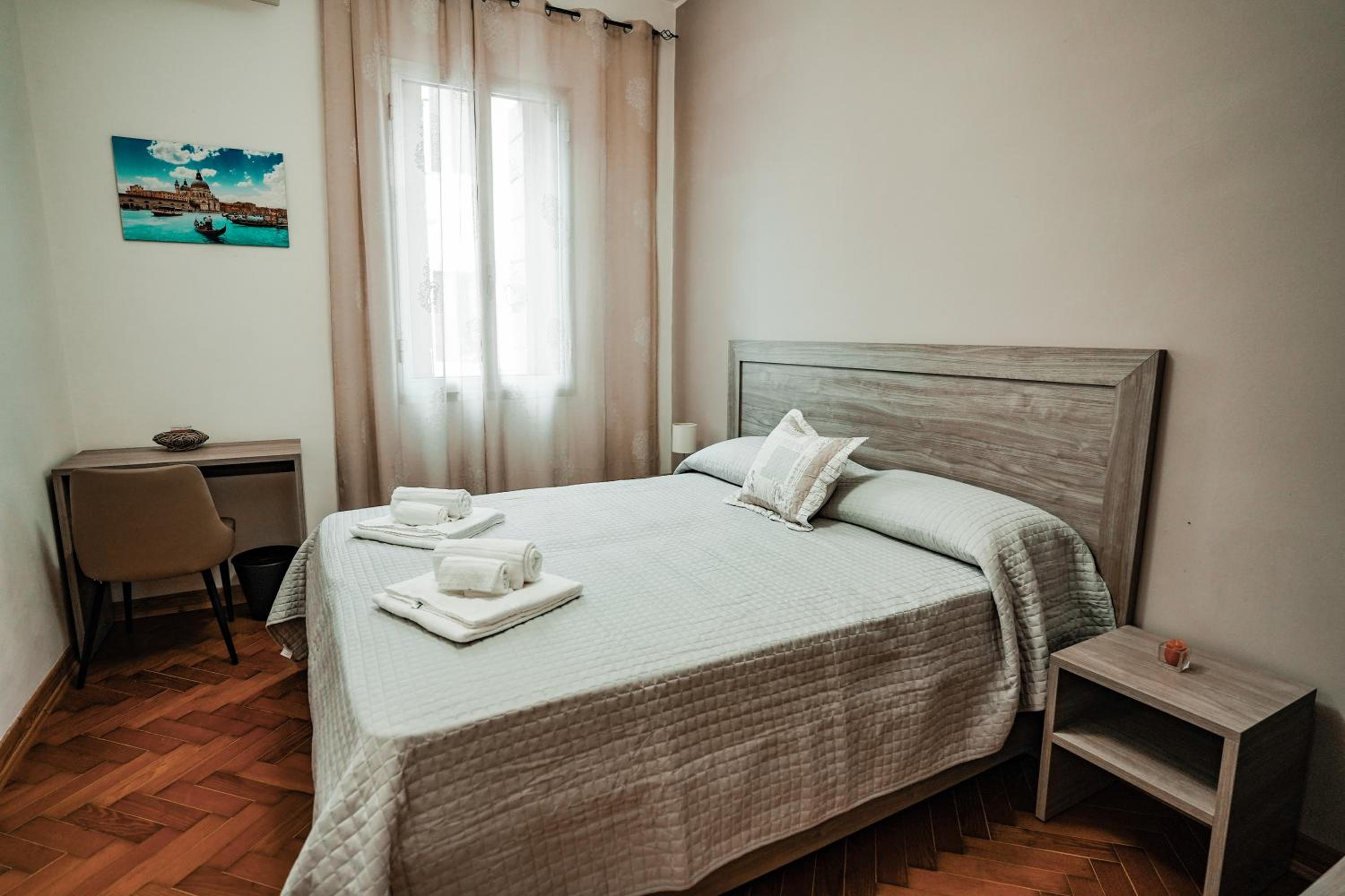 Double or Twin Room with Private External Bathroom photo 1
