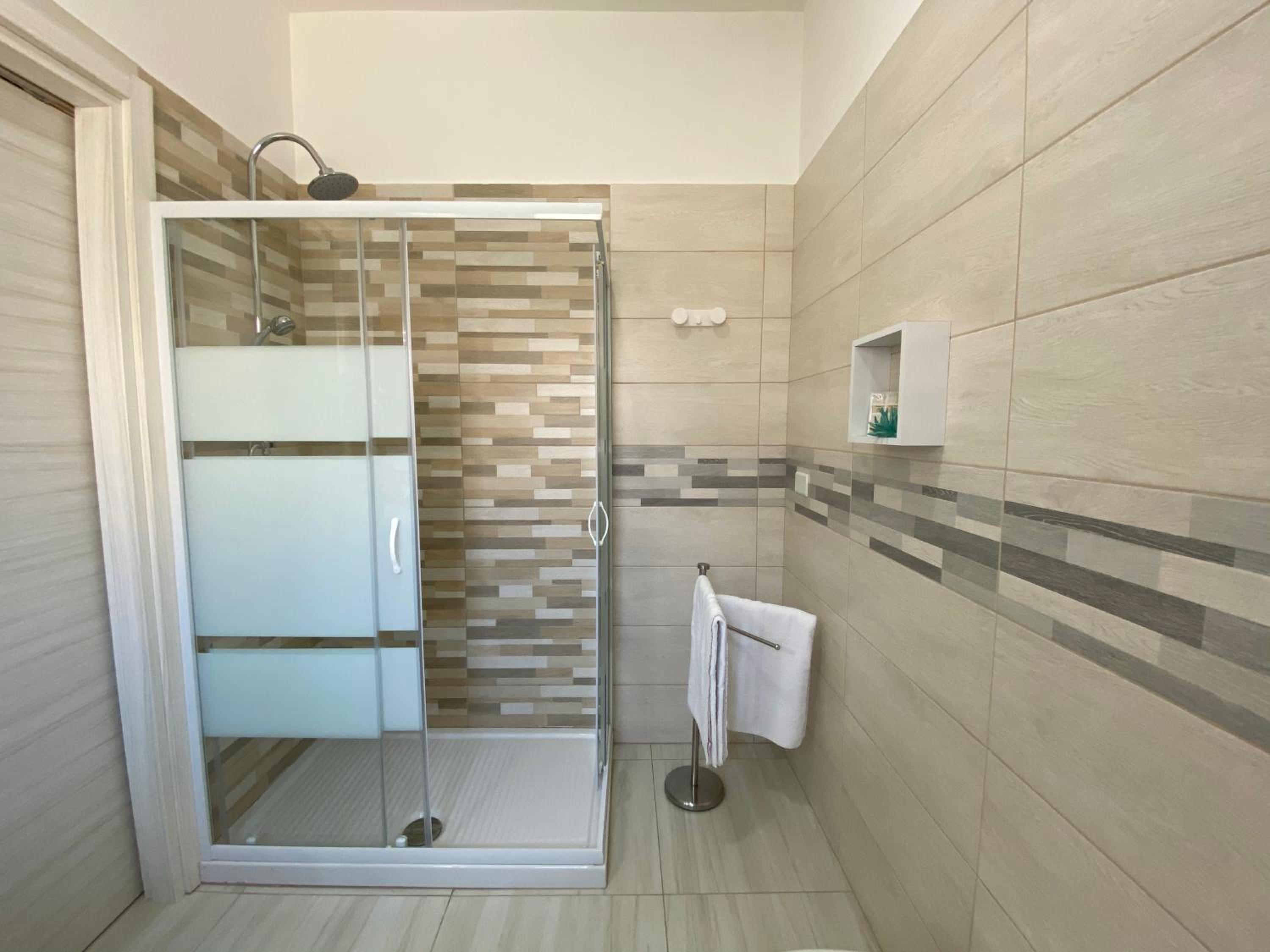 Double Room with Private Bathroom photo 3