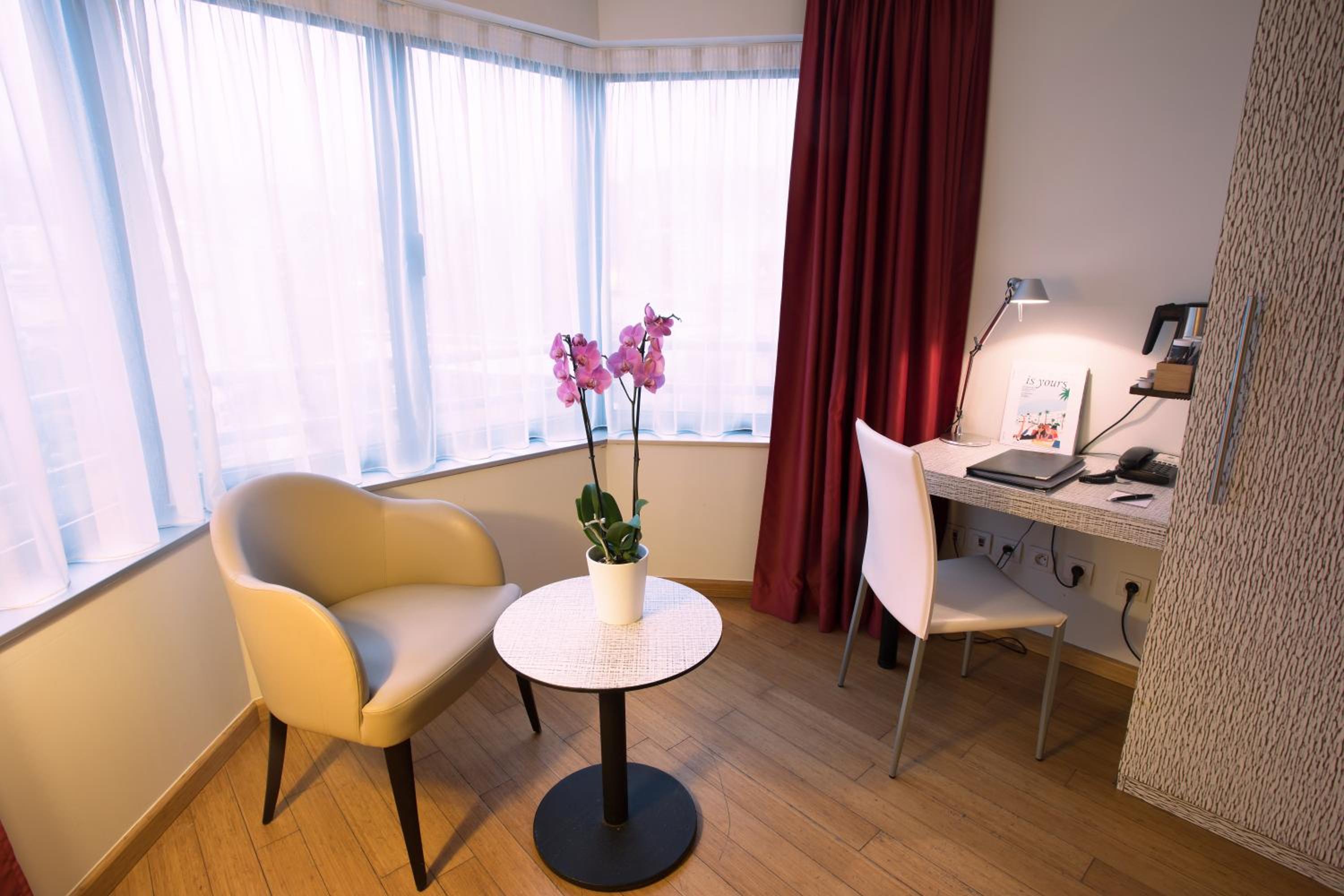 Classic Family Room - Free Spa Access - Photo 2