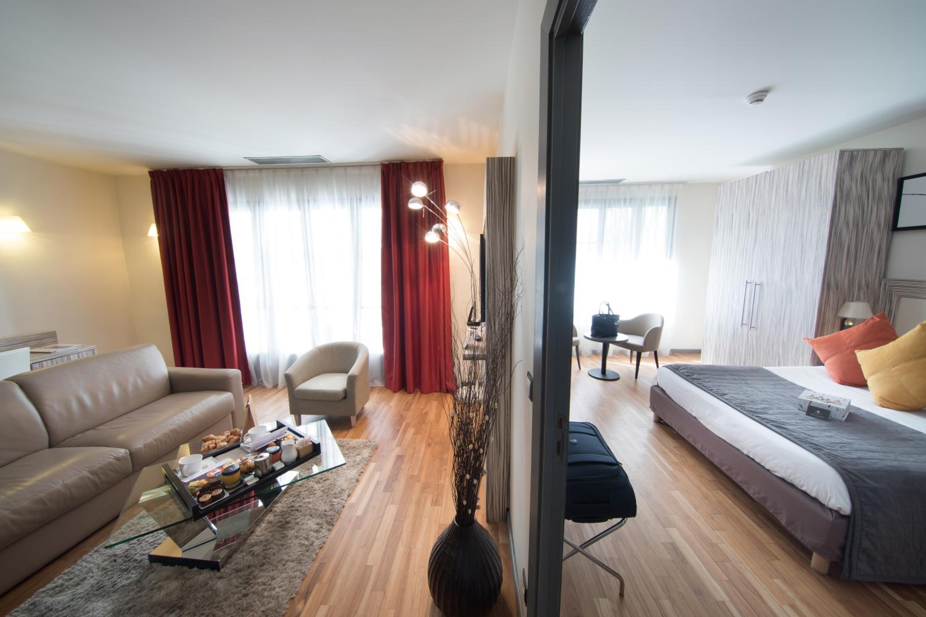 Junior Suite - Free Spa Access - Photo 1