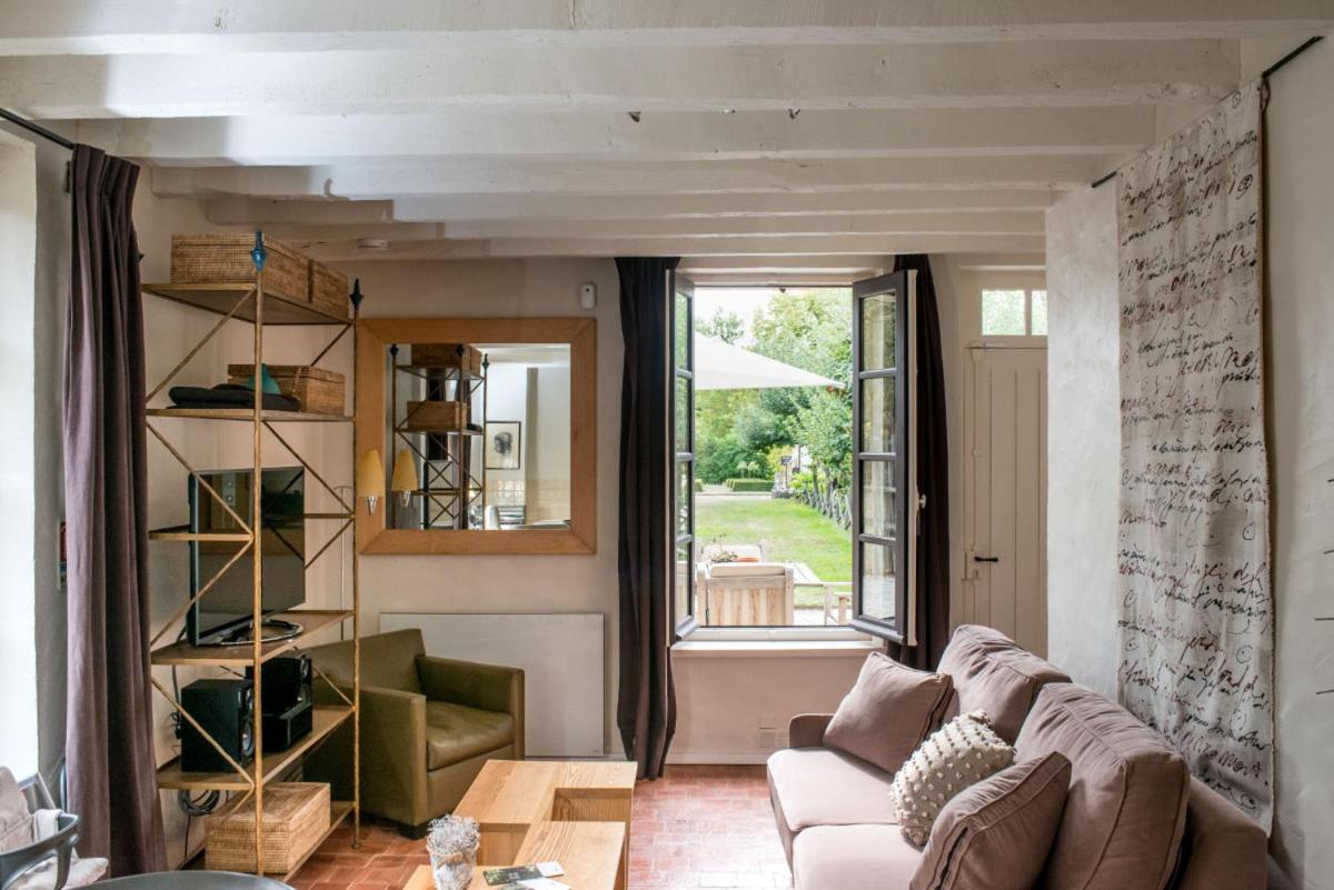 One-Bedroom House photo 1
