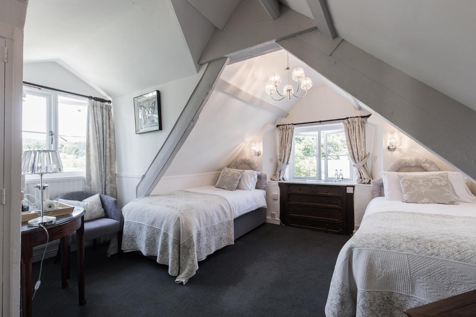 Twin Room with Garden View (Room 11) photo 2