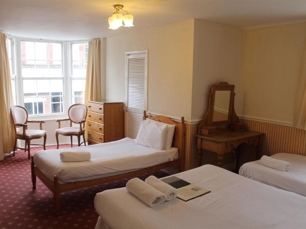 Superior Quadruple Room - Photo 1