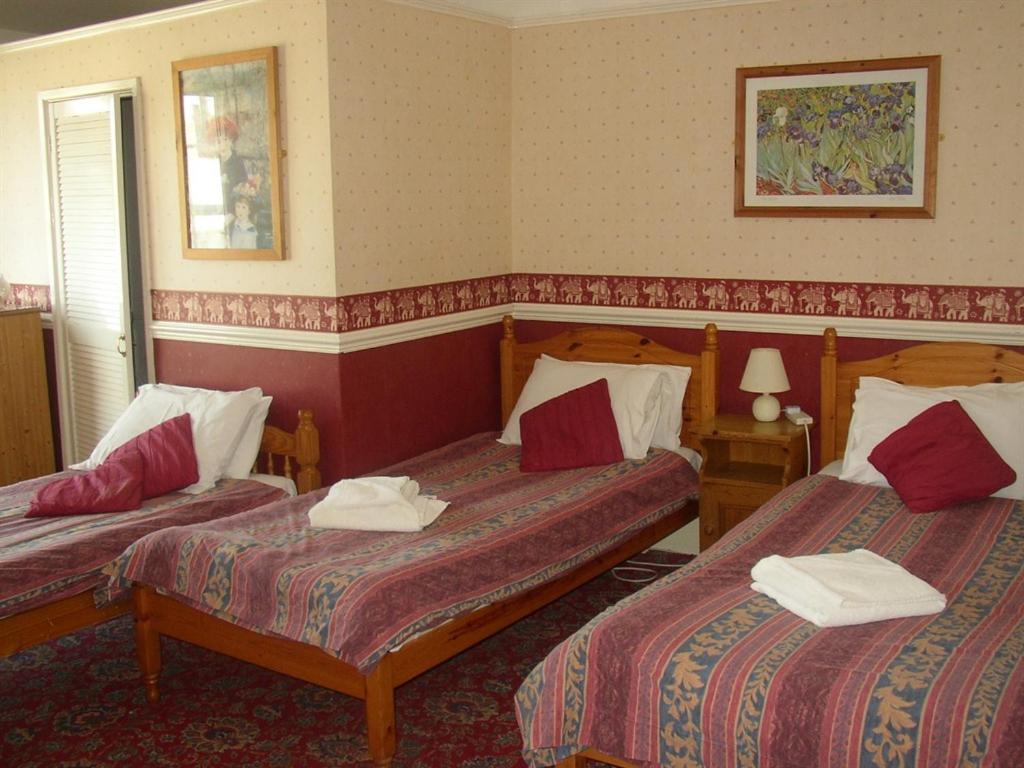 Standard Quadruple Room - Photo 1