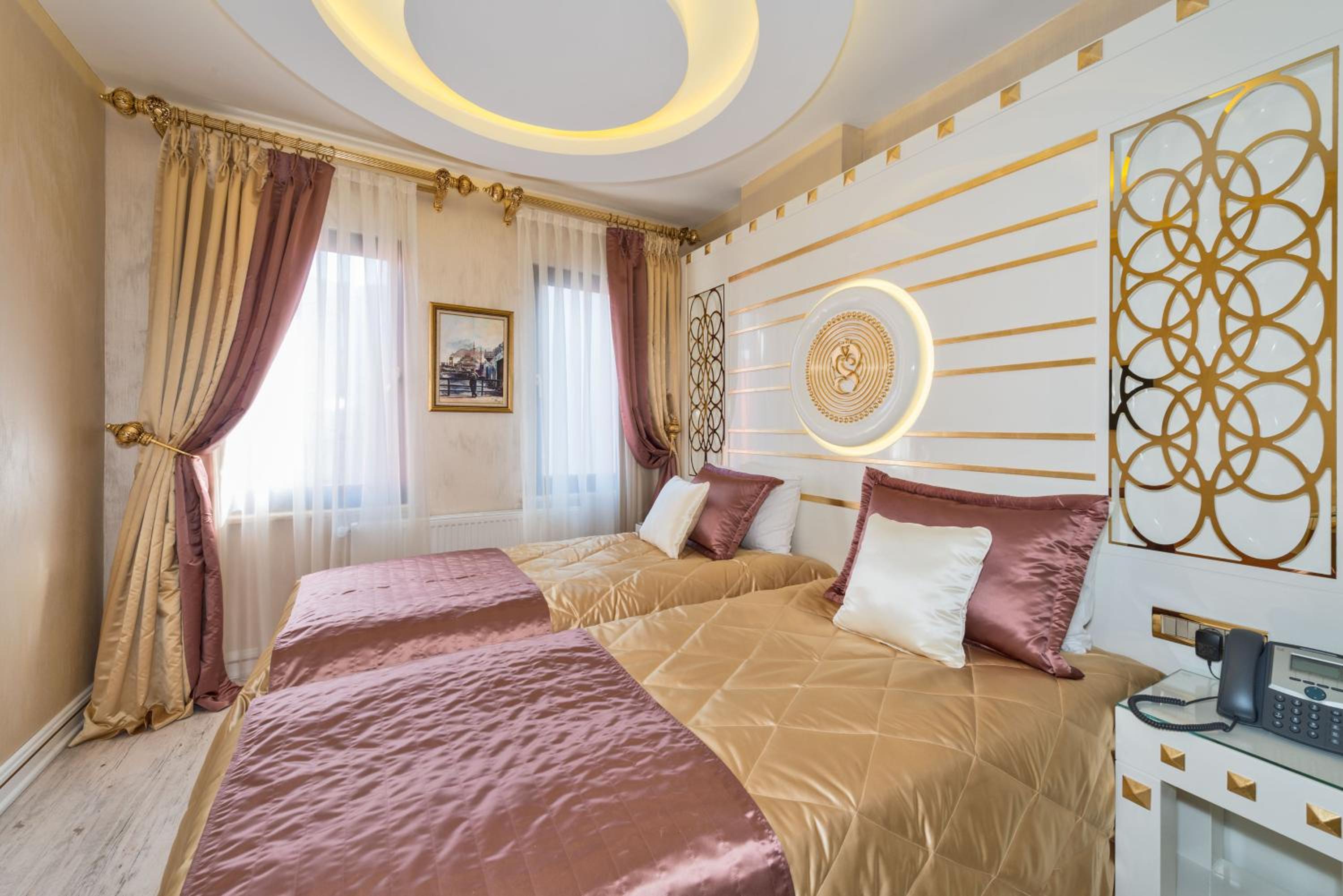 Superior Double or Twin Room photo 2