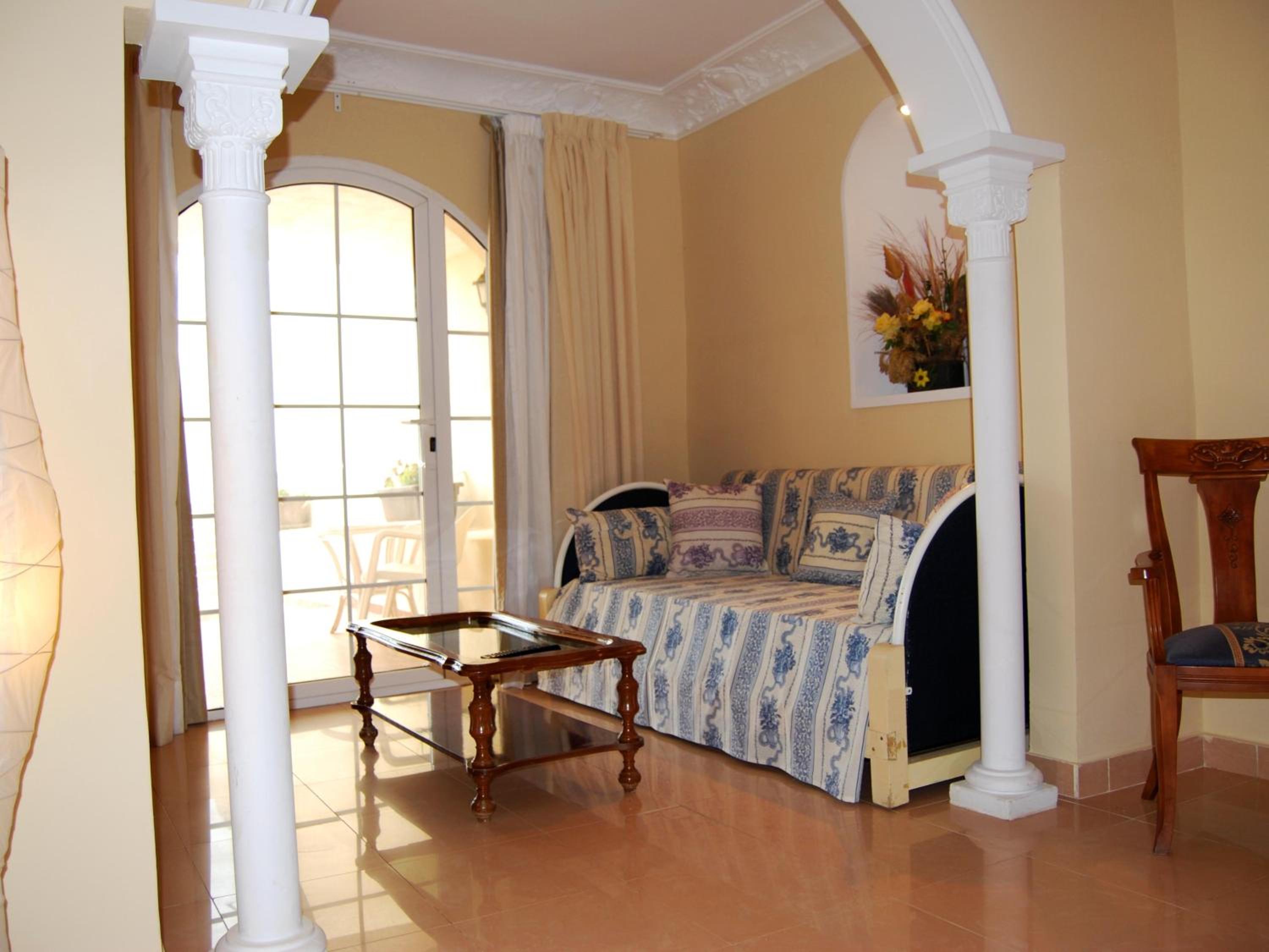 Triple Room with Sea Views photo 3