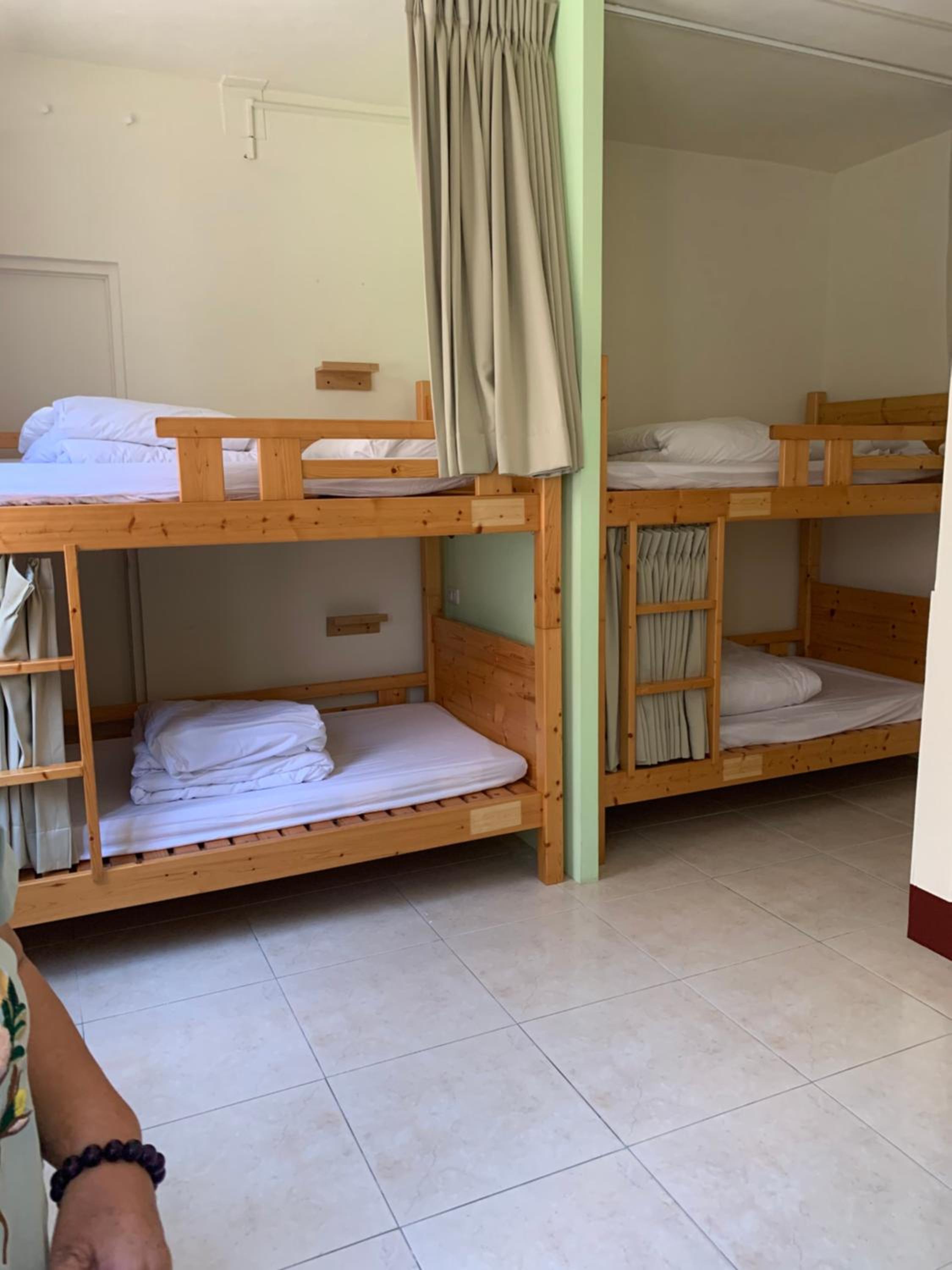 Bed in 4-Bed Male Dormitory Room photo 1