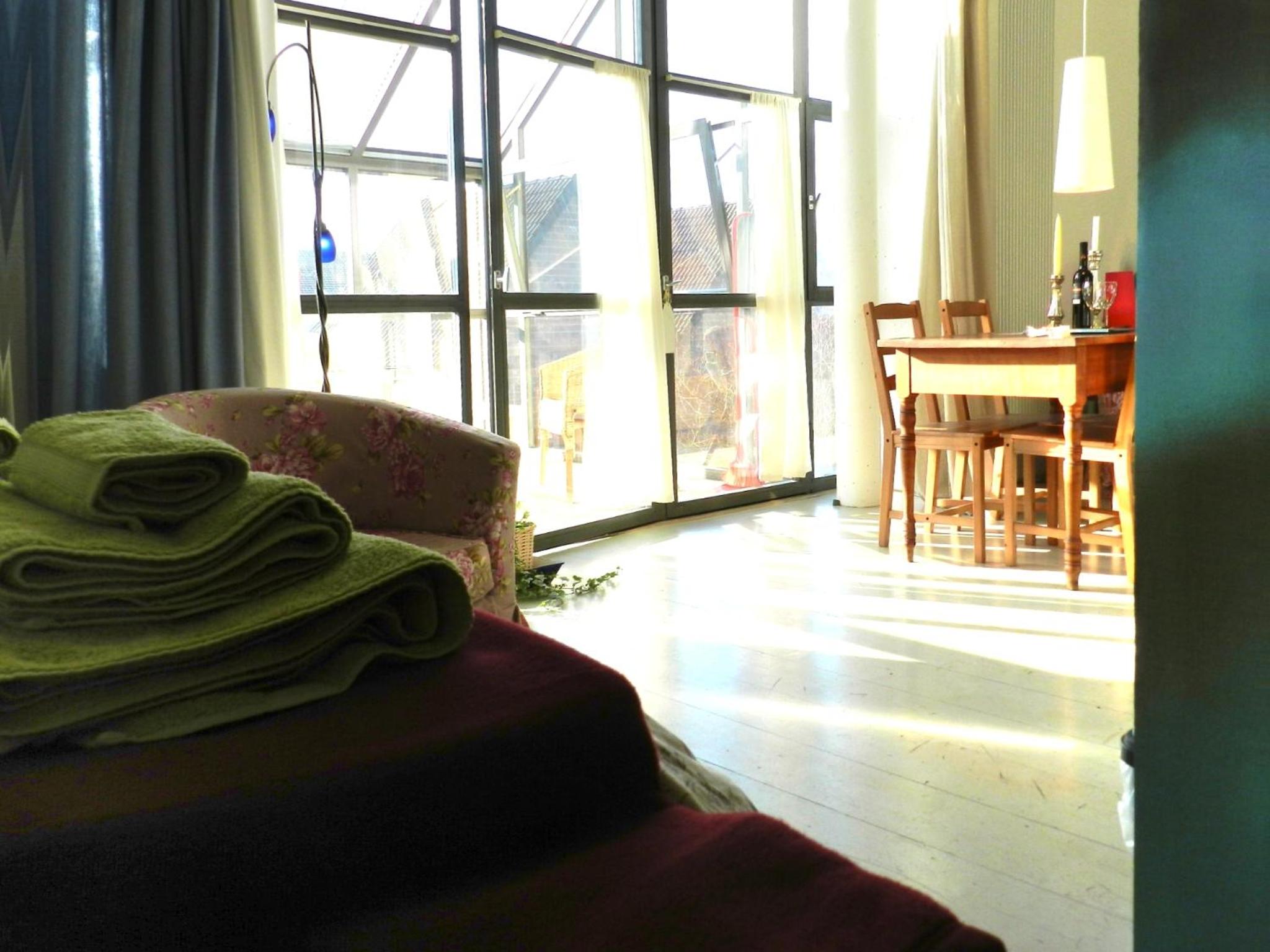 Studio 1 - Photo 20