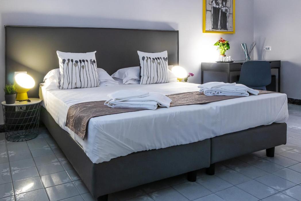 Comfort Double or Twin Room with balcony photo 2