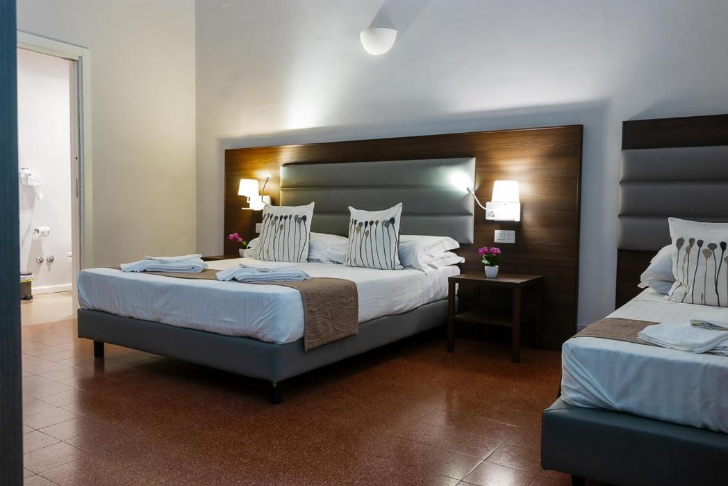 Executive Triple Room photo 2