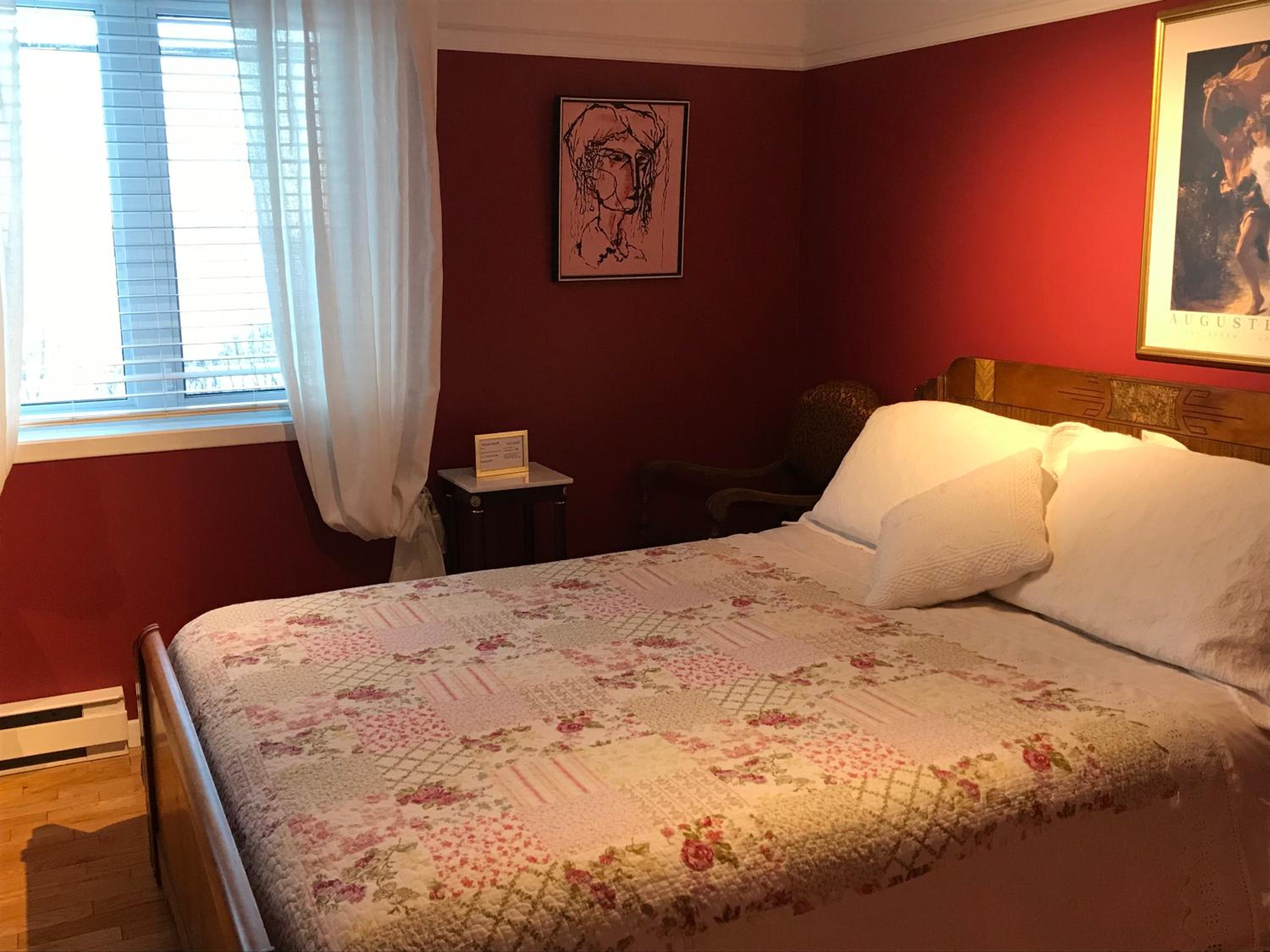 Double Room with Private Bathroom photo 3