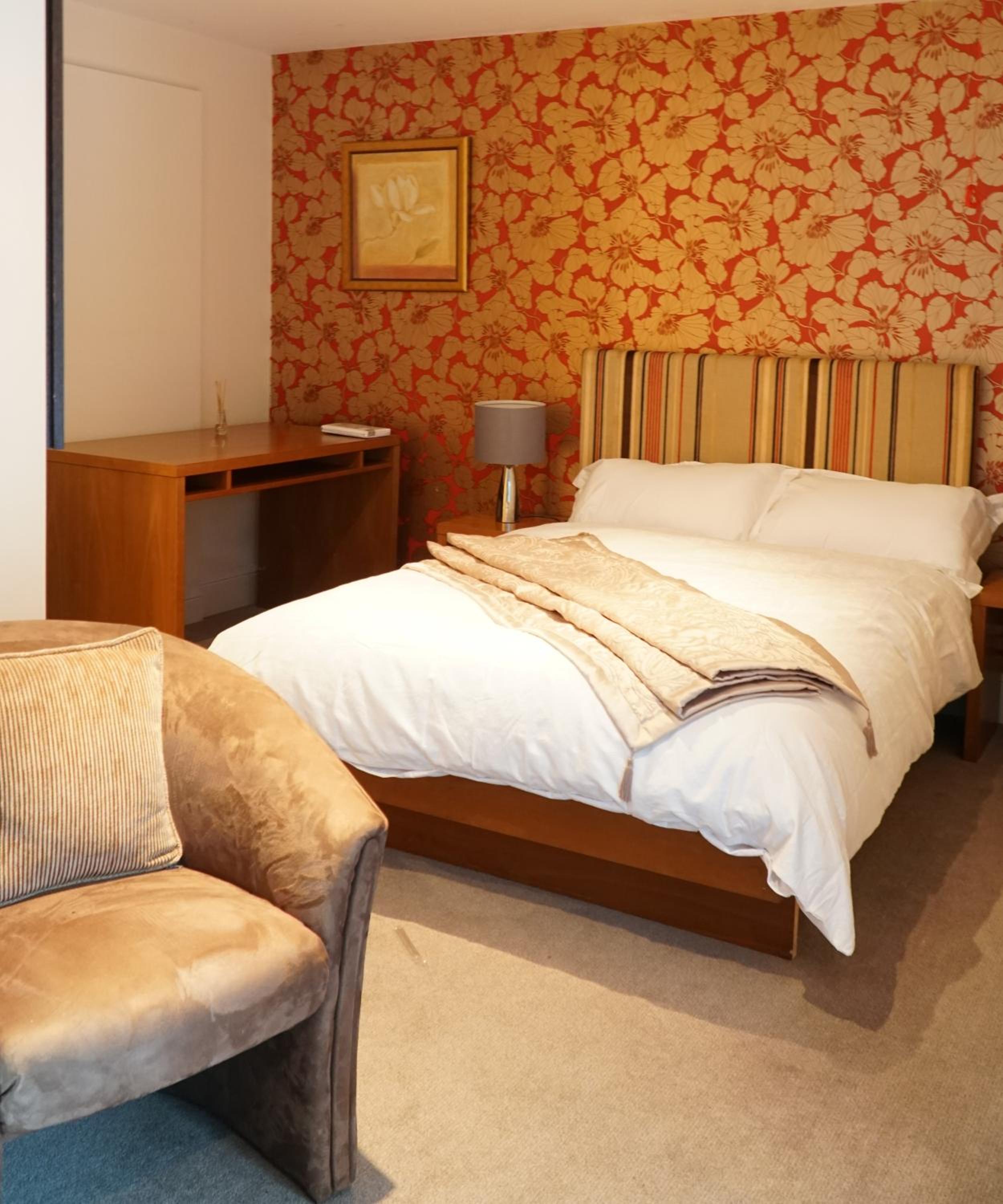 Standard Double Room - Photo 14