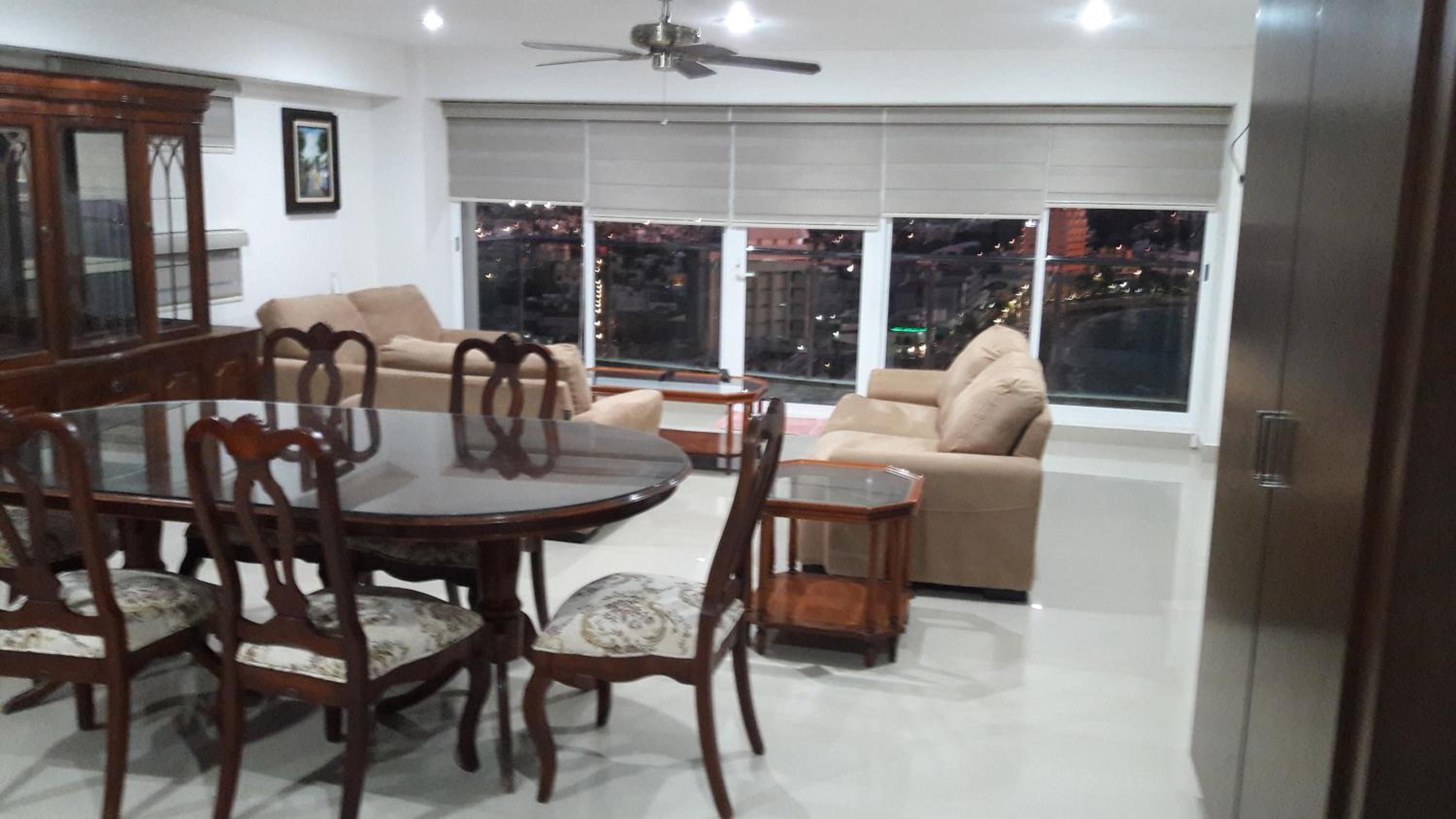 Three-Bedroom Apartment photo 1