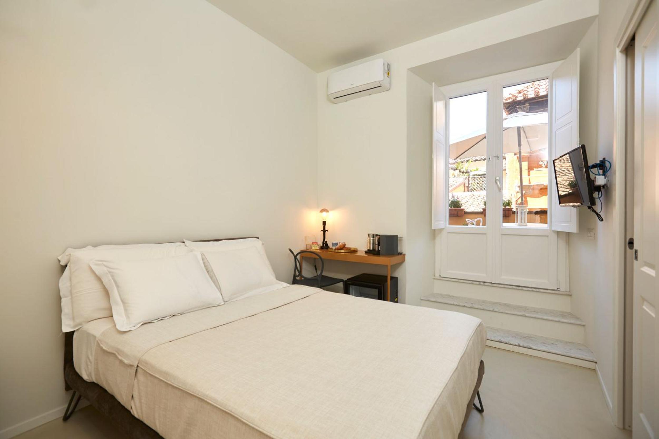 Single Room with Terrace