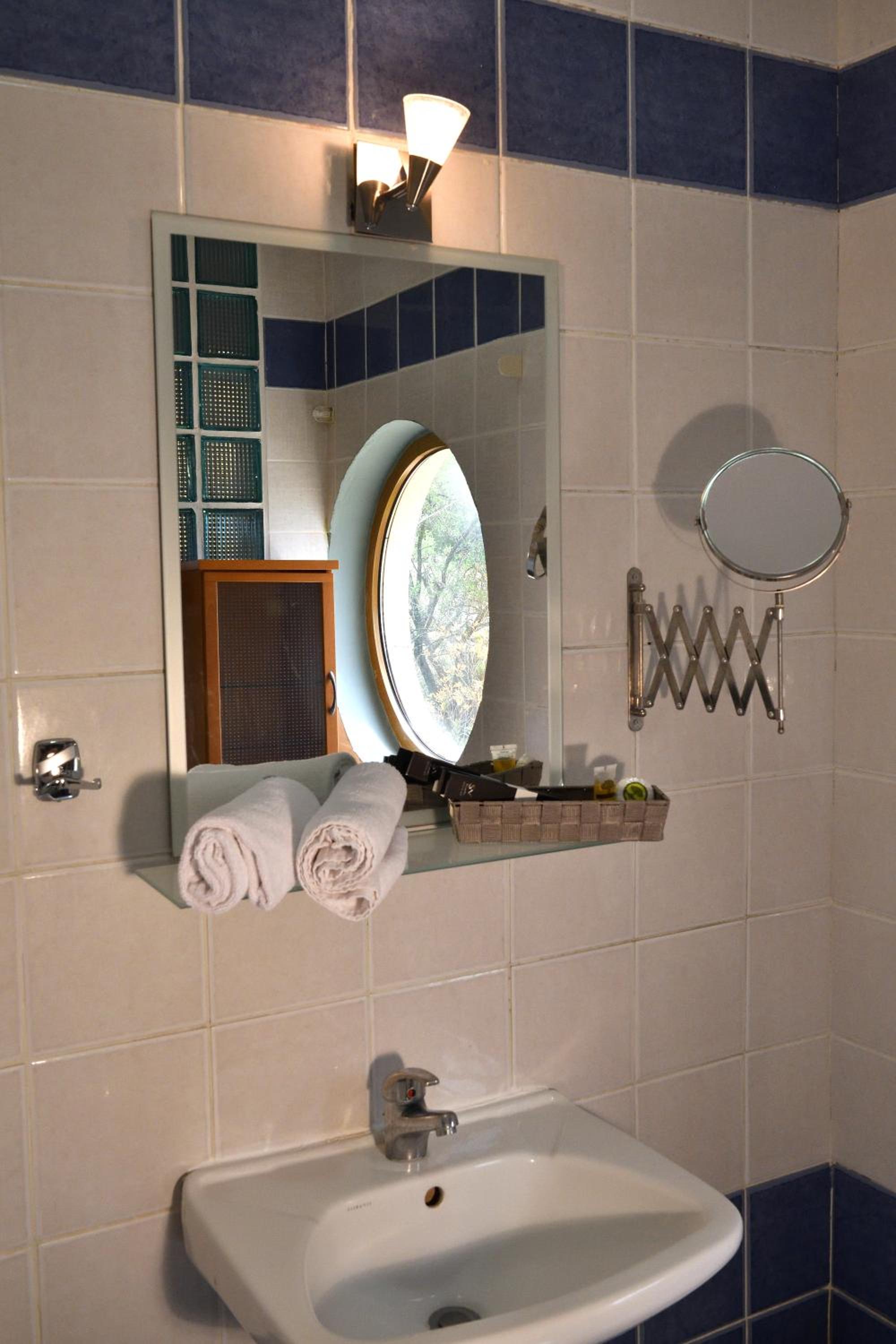 Apartment (4 Adults) - Photo 13
