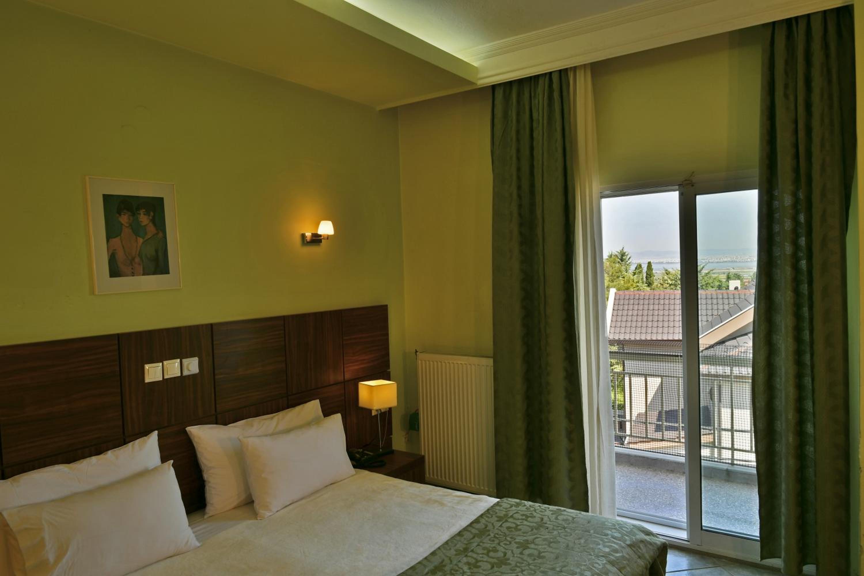 Two-Bedroom Apartment - Photo 1