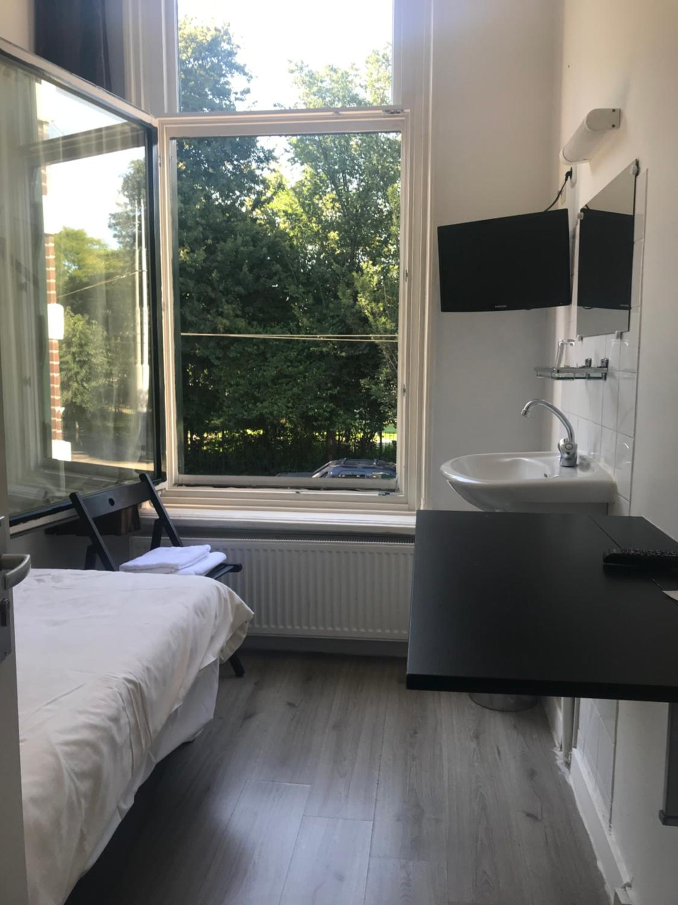 Budget Single Room