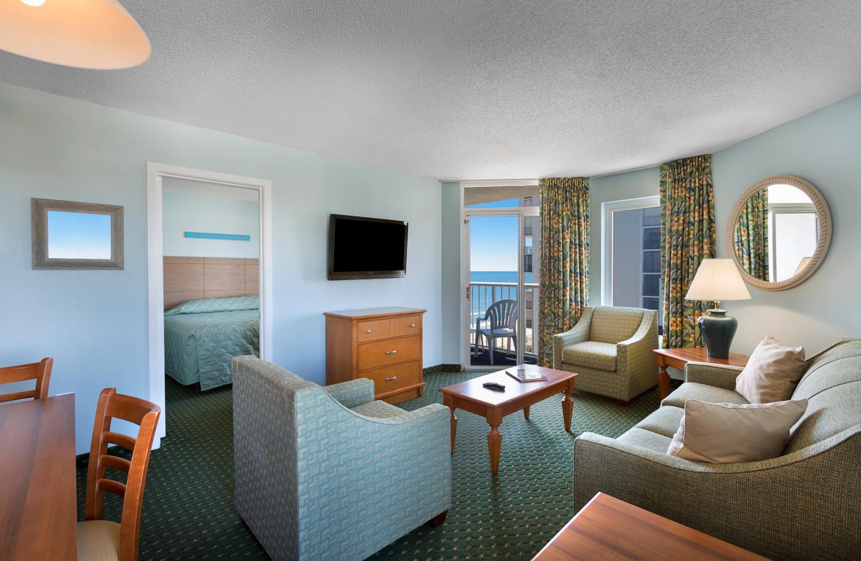Two-Bedroom Suite with Ocean View - Photo 3