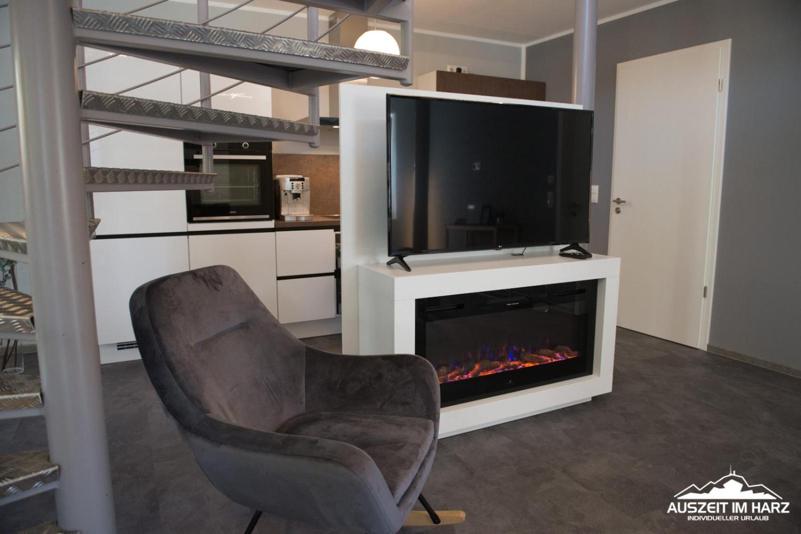 Three-Bedroom Apartment photo 3