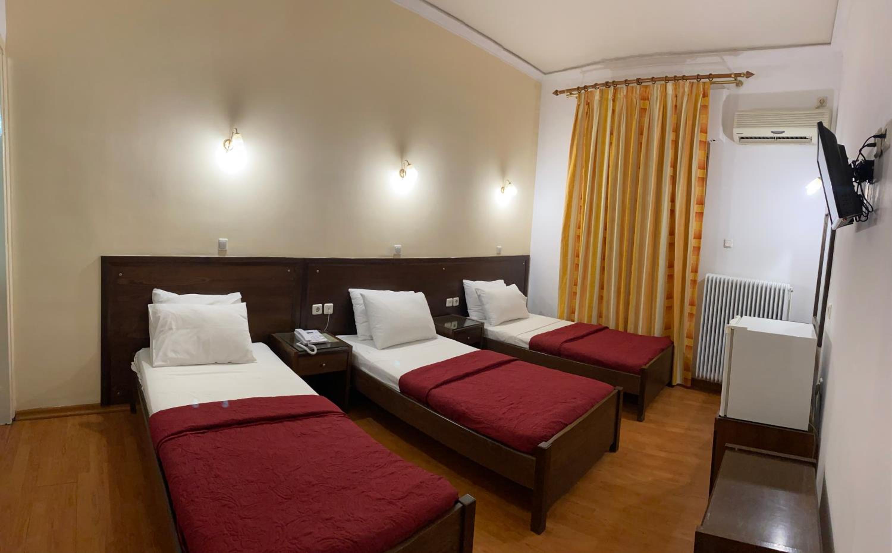Standard Triple Room - Photo 1