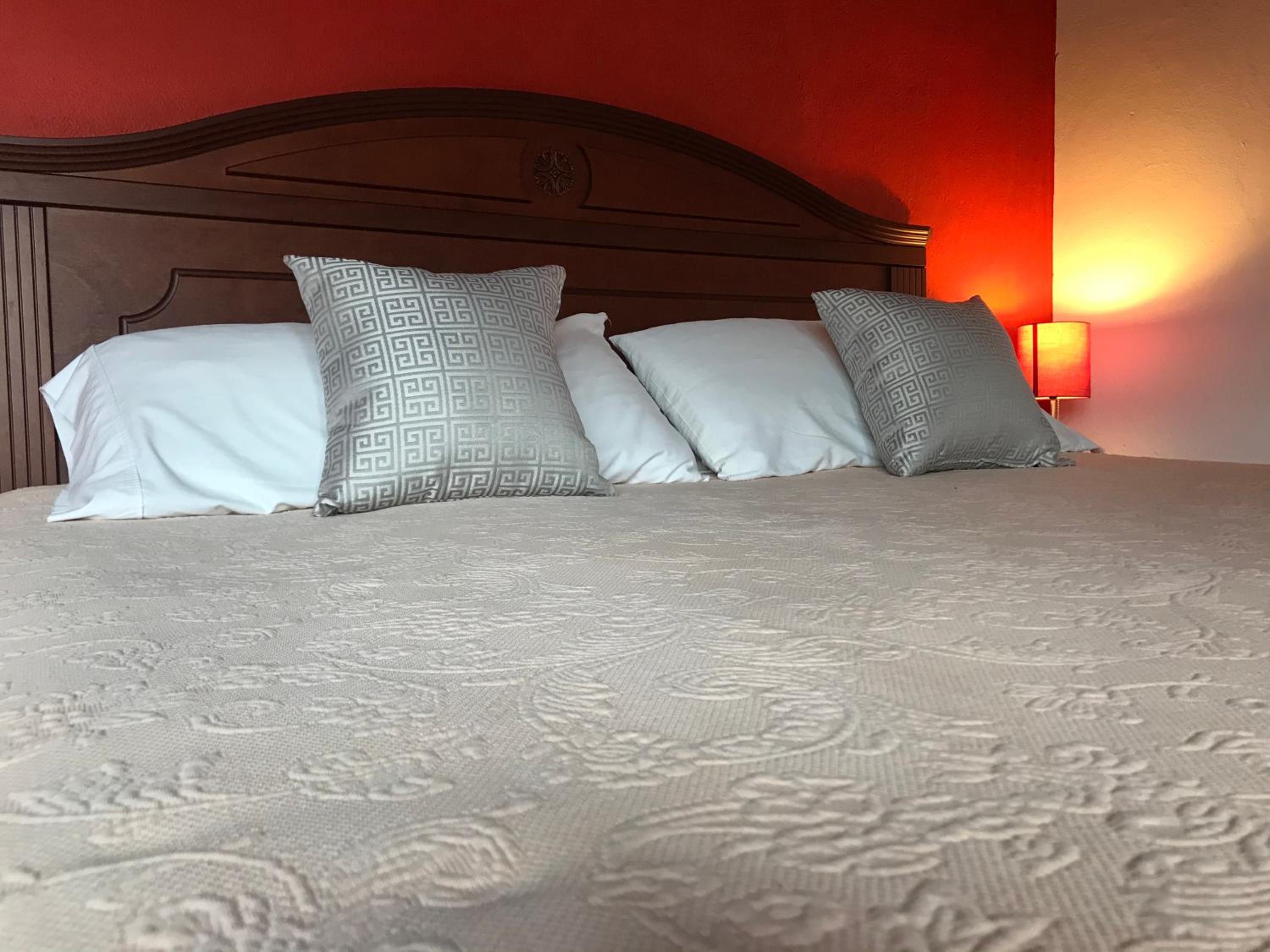 Double Room - Photo 5