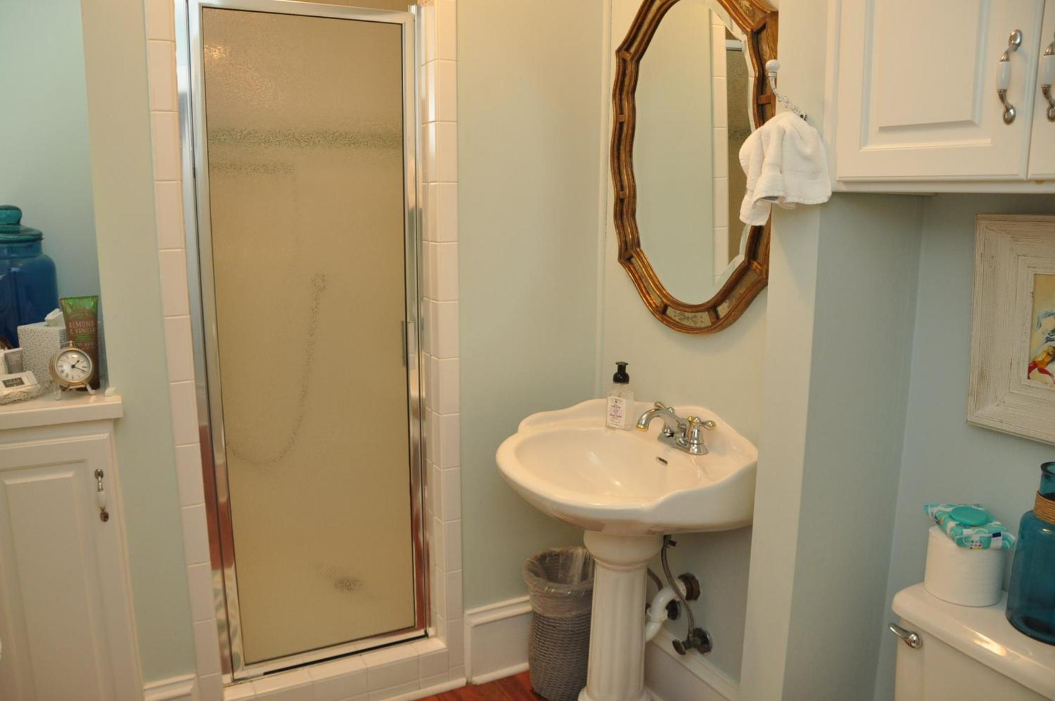 Queen Room photo 3