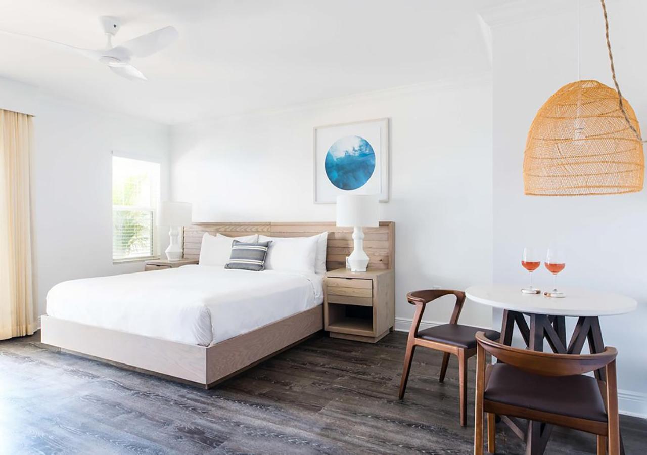One-Bedroom Suite with Garden View - Photo 7