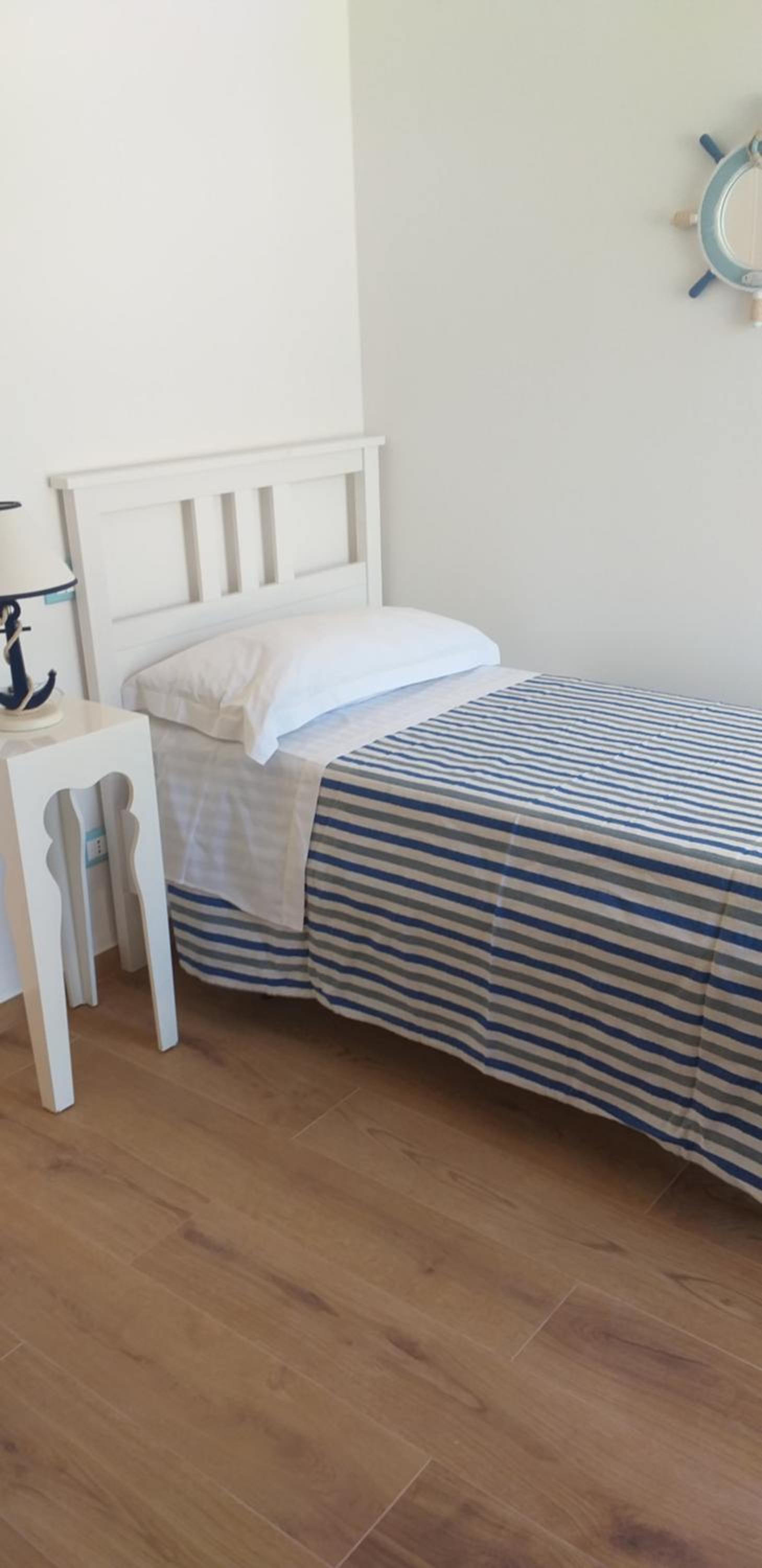 Quadruple Room with Terrace and Front Sea View - Photo 11