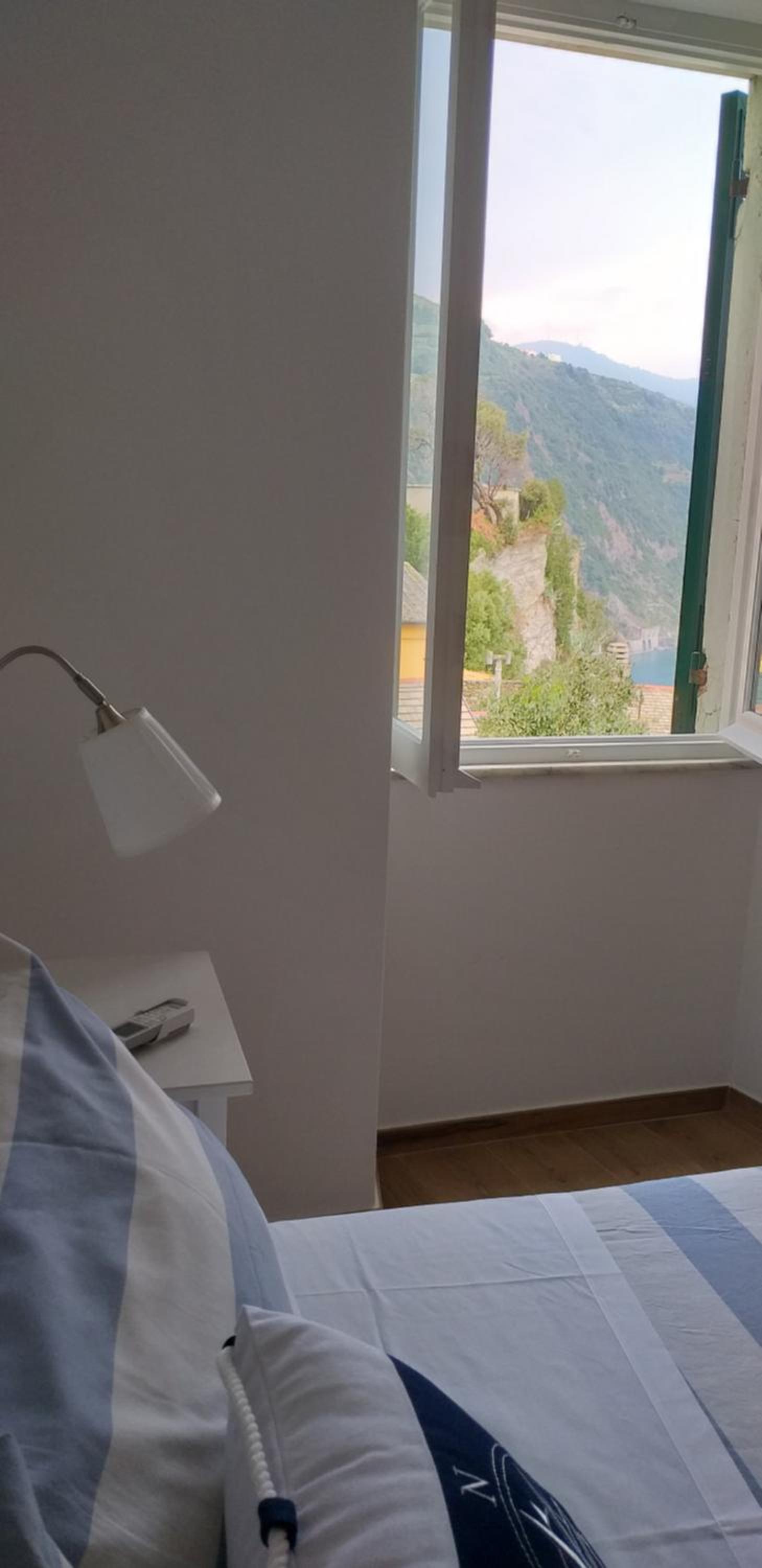 Quadruple Room with Terrace and Front Sea View - Photo 37