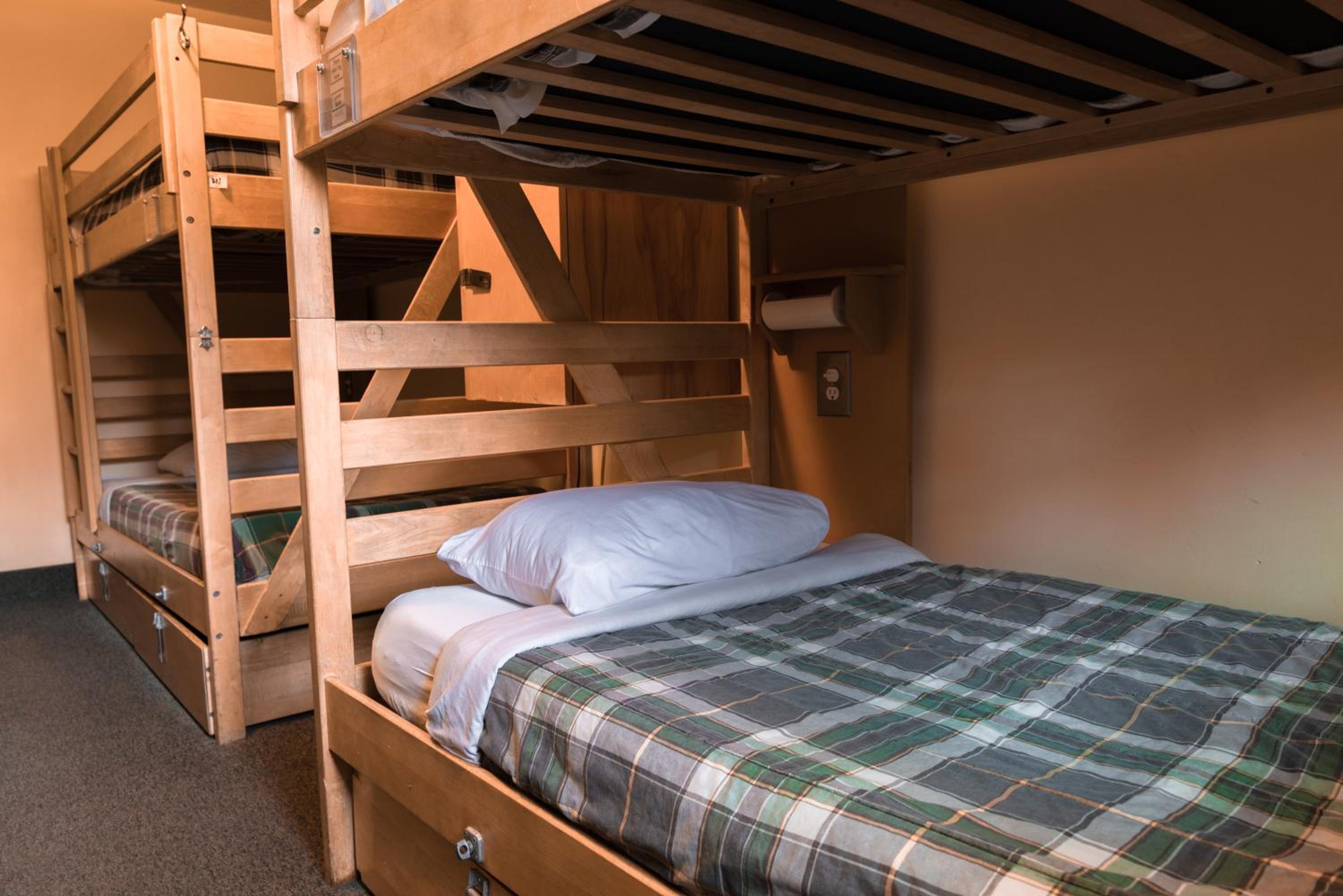 Quadruple Room with Shared Bathroom