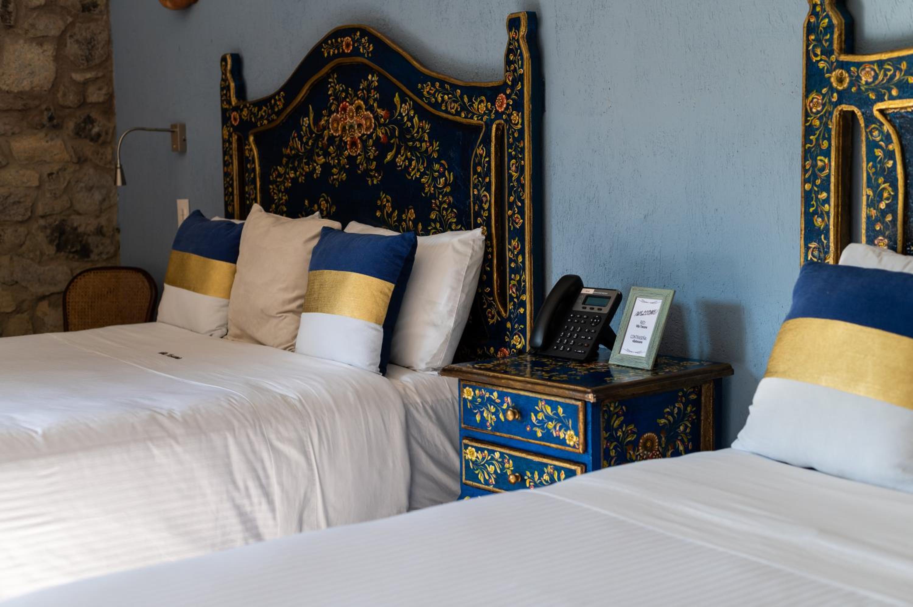Deluxe Queen Suite