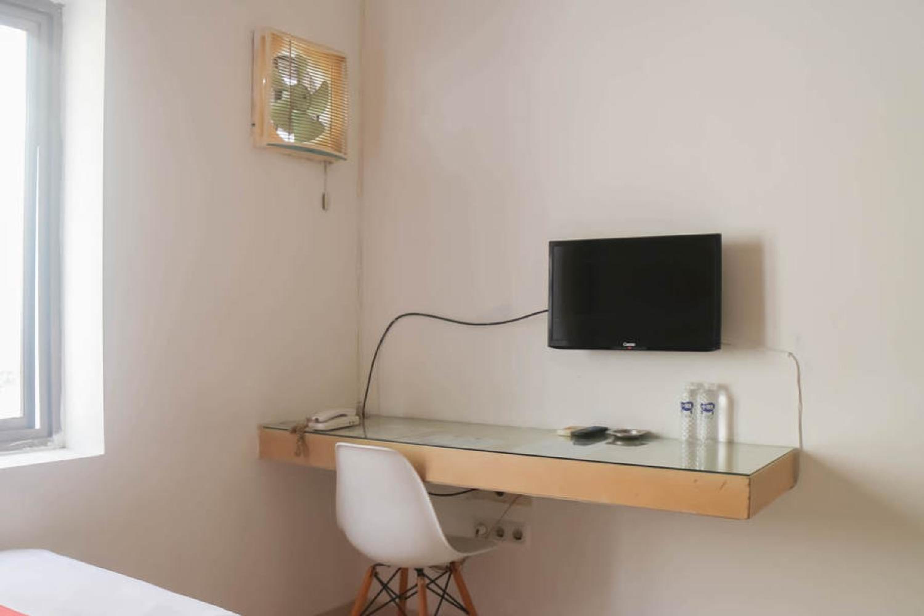 Standard Double Room - Photo 3