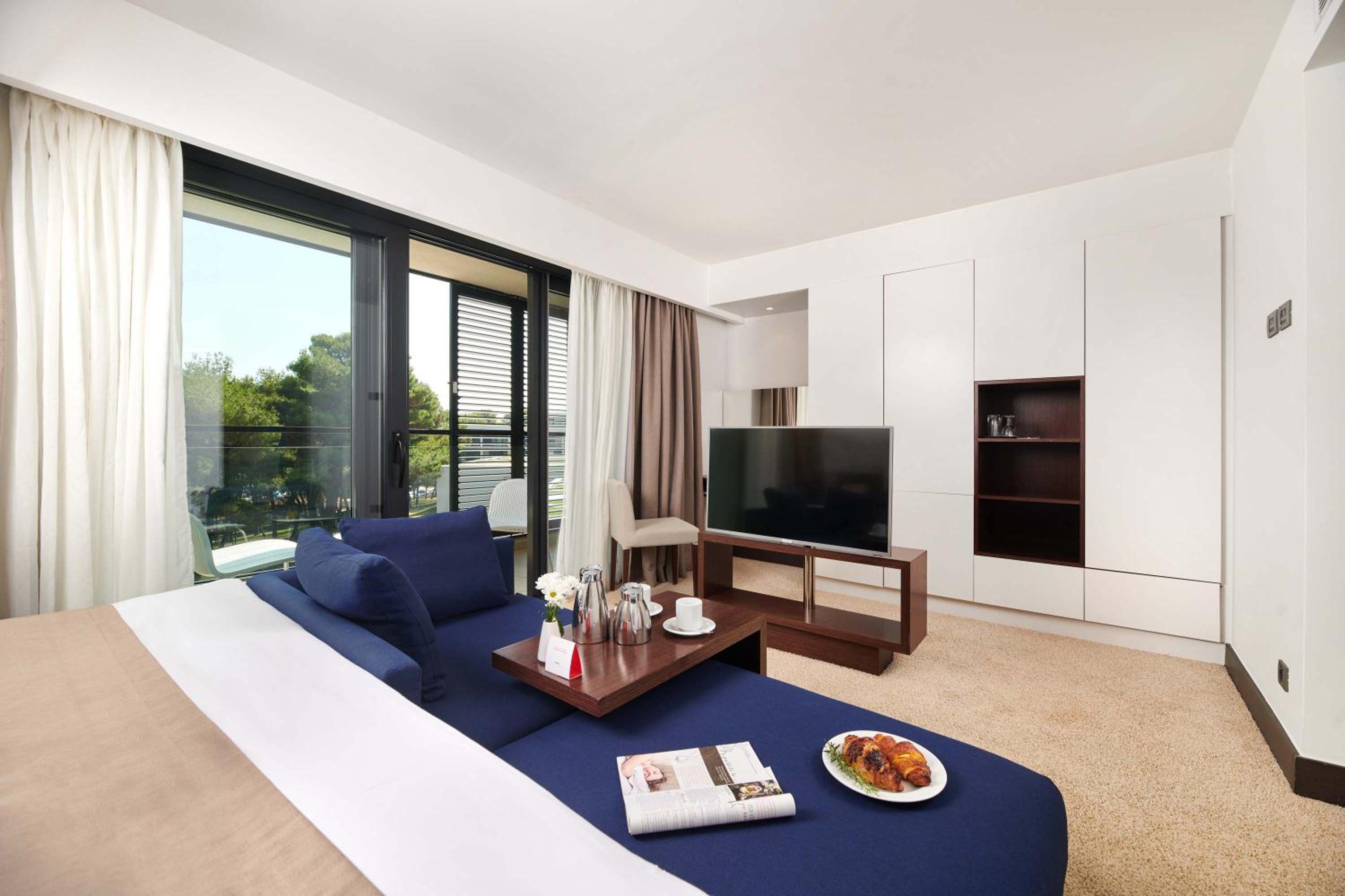 Superior Room with Balcony - Park Side - Photo 5