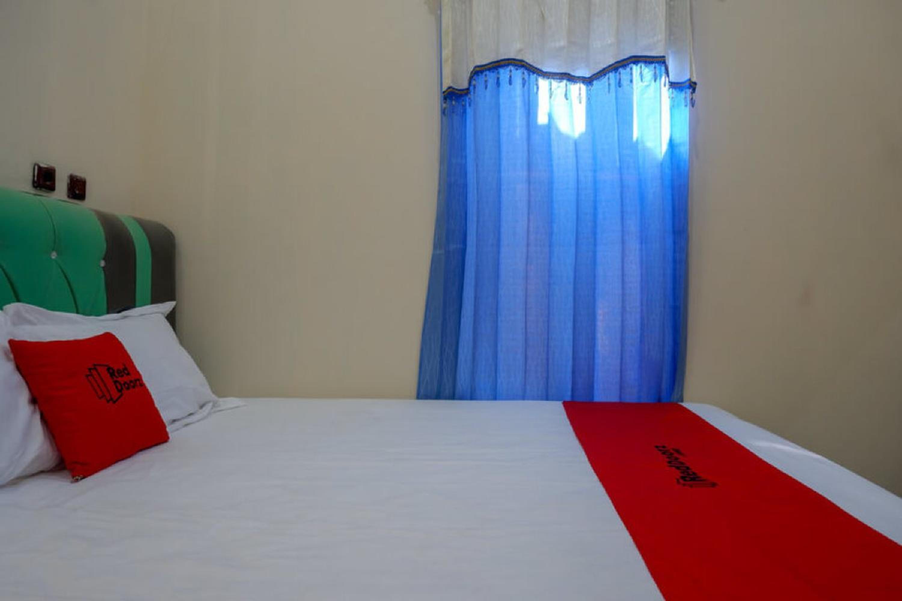 Double Room - Photo 5