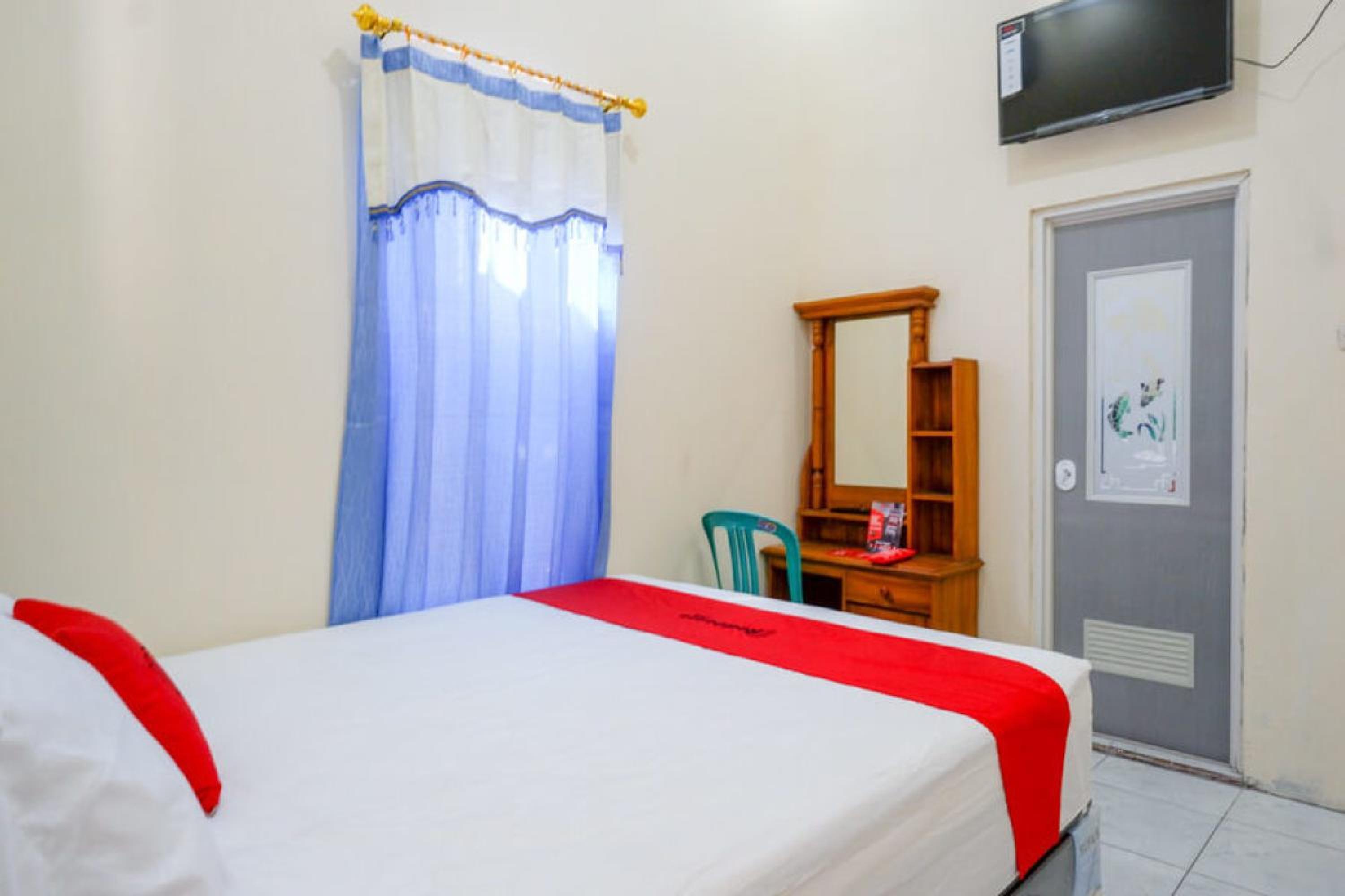 Double Room - Photo 7