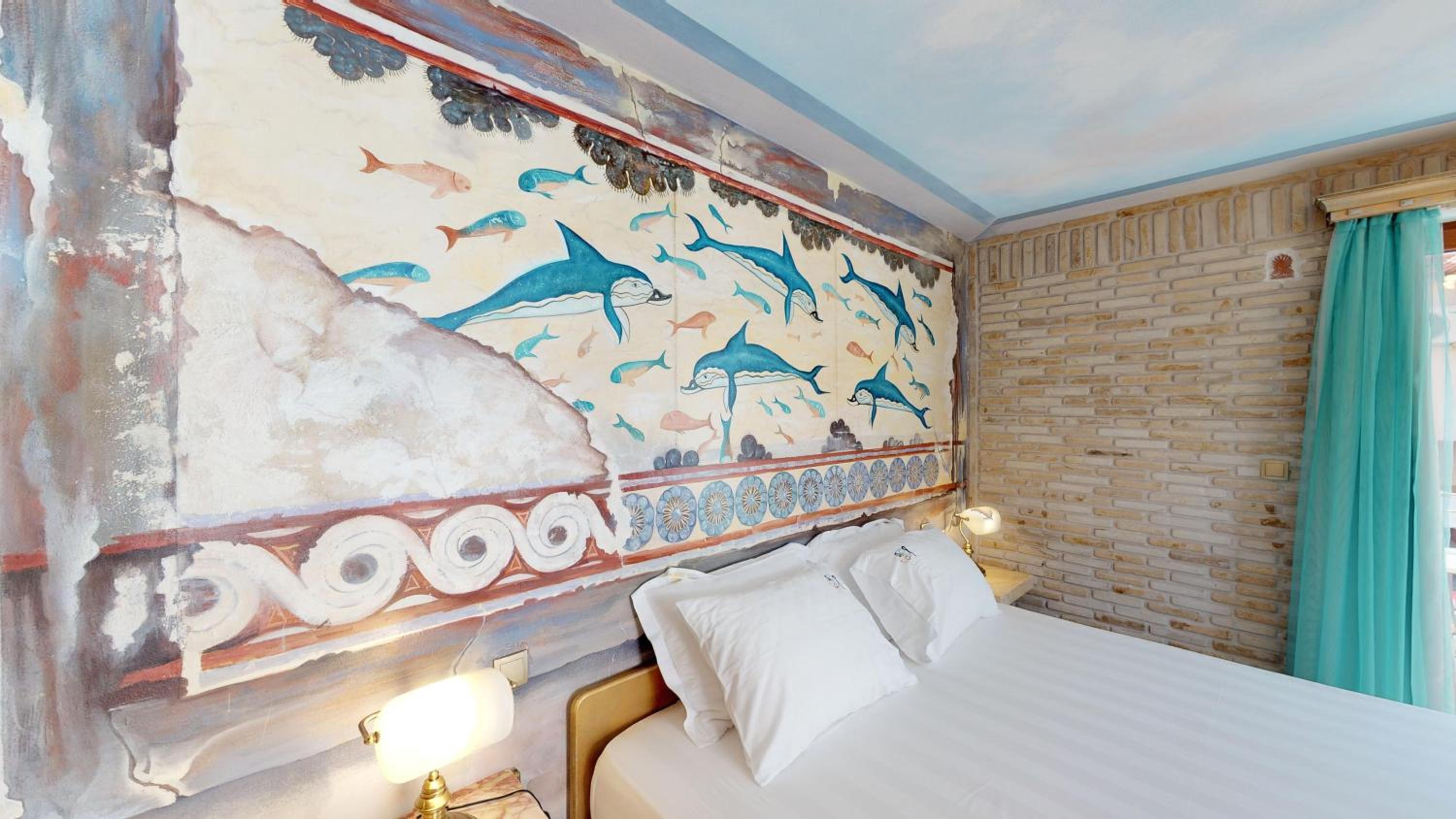 King Suite with Pool View photo 2