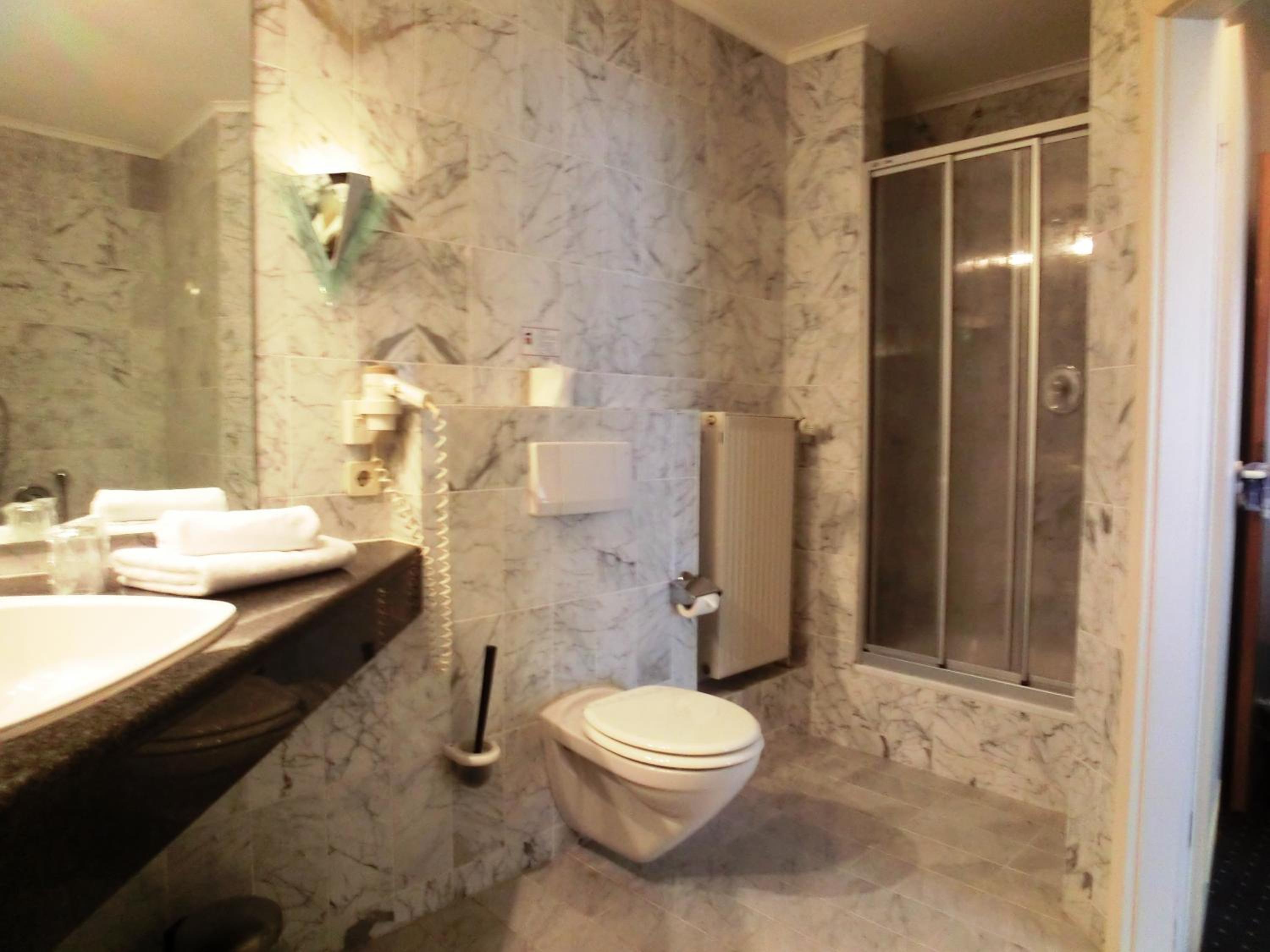 Single Room photo 2