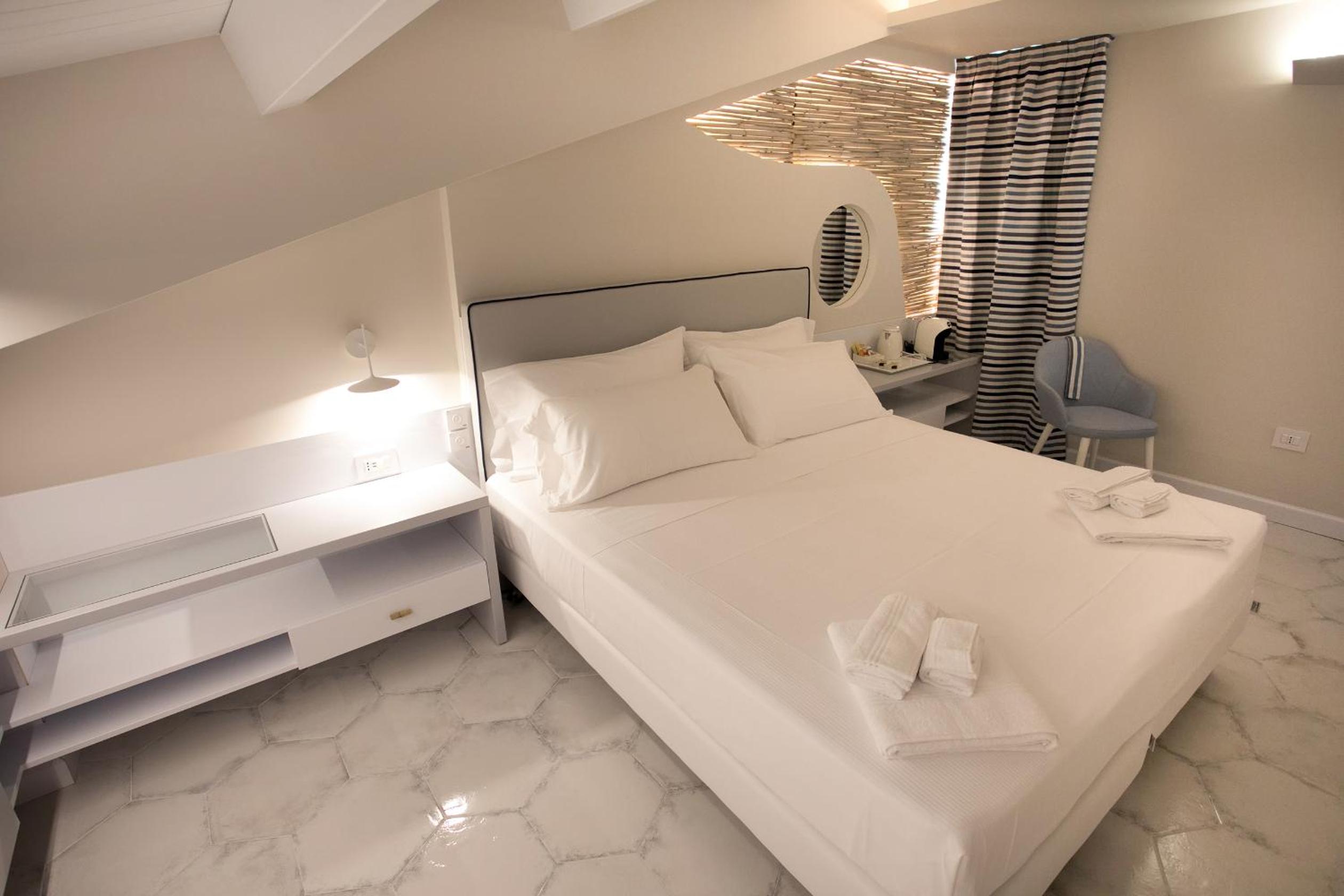 Economy Double Room photo 2
