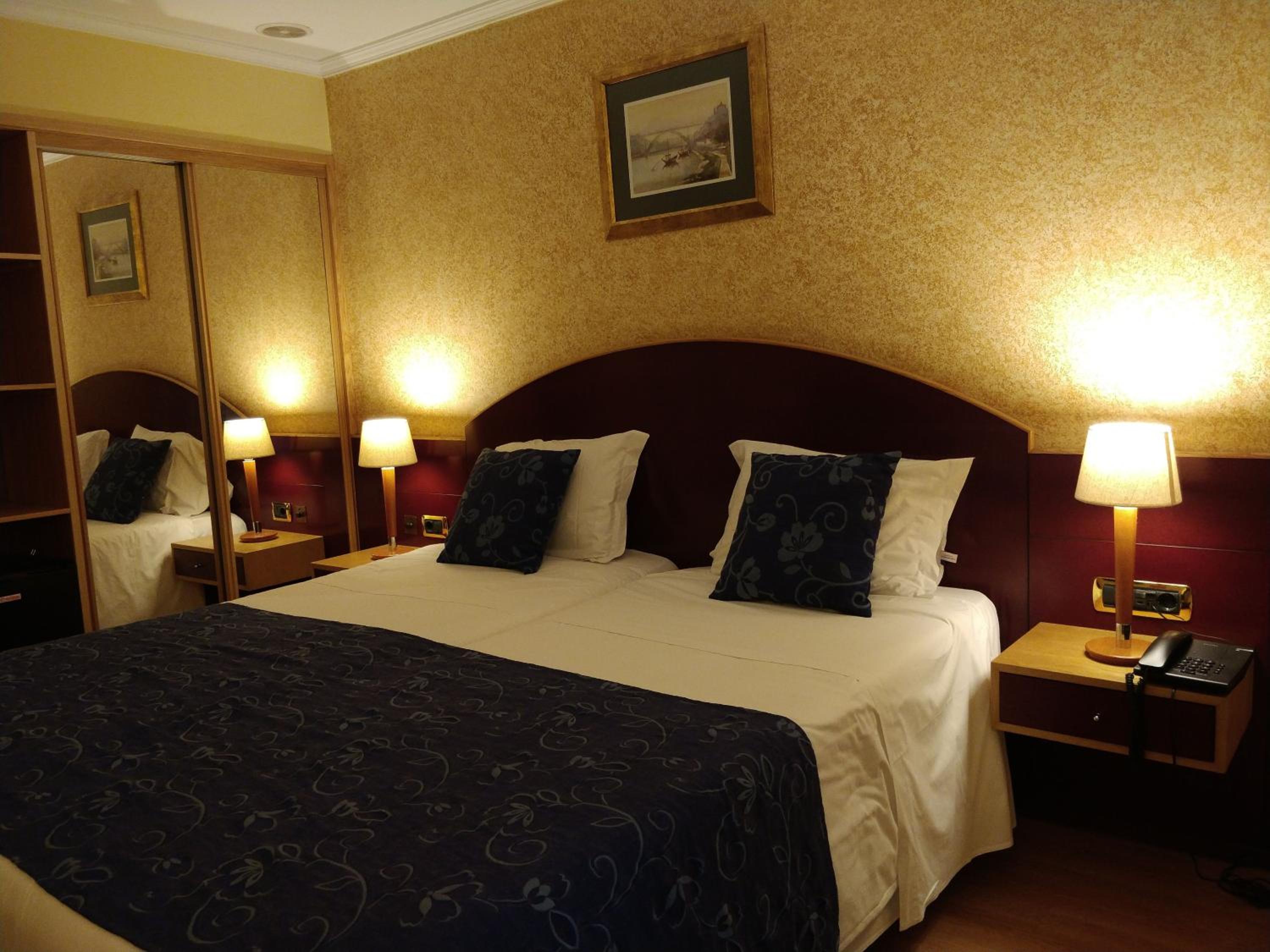 Standard Double Room - Photo 6
