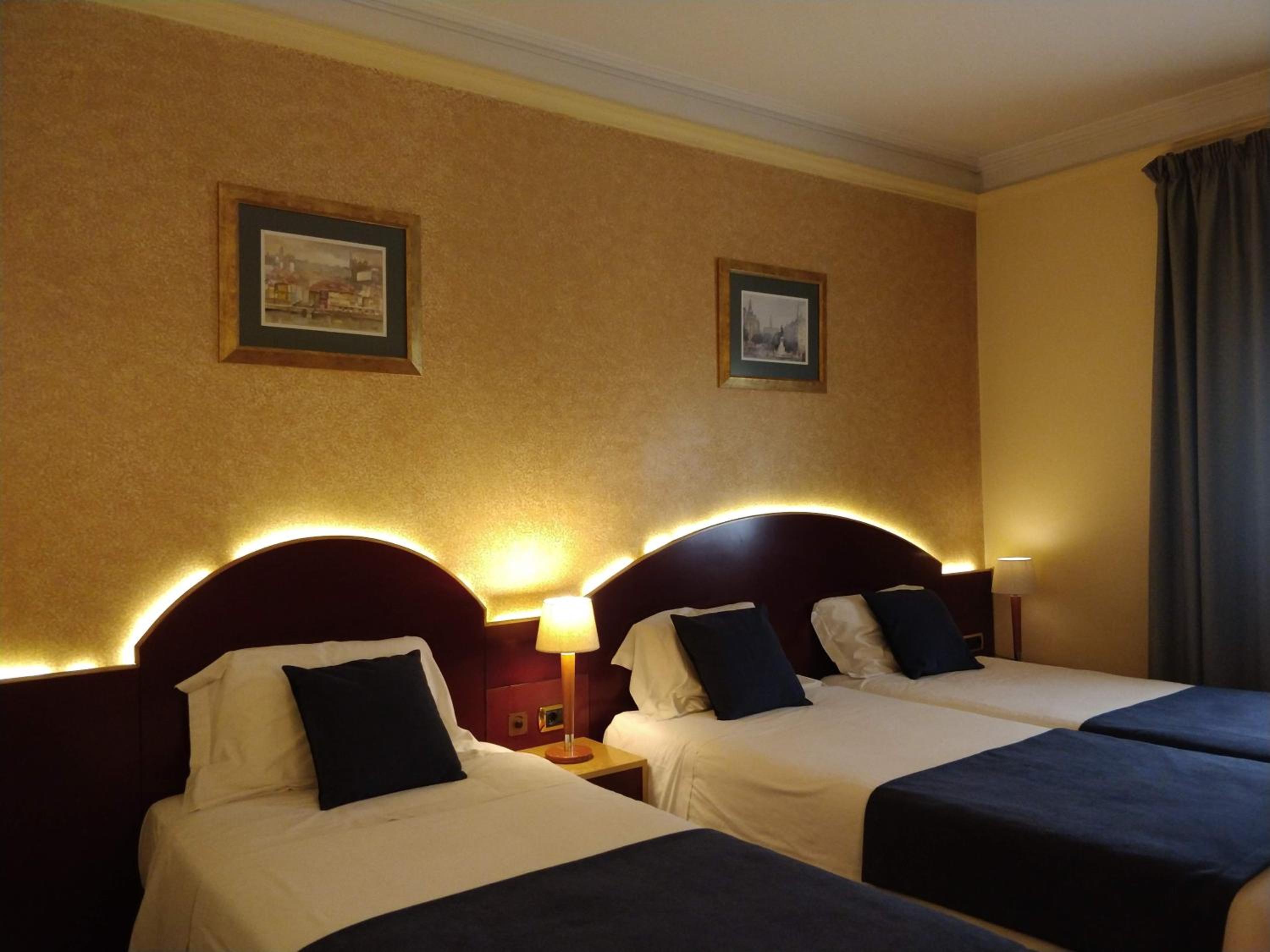Triple Room - Photo 2