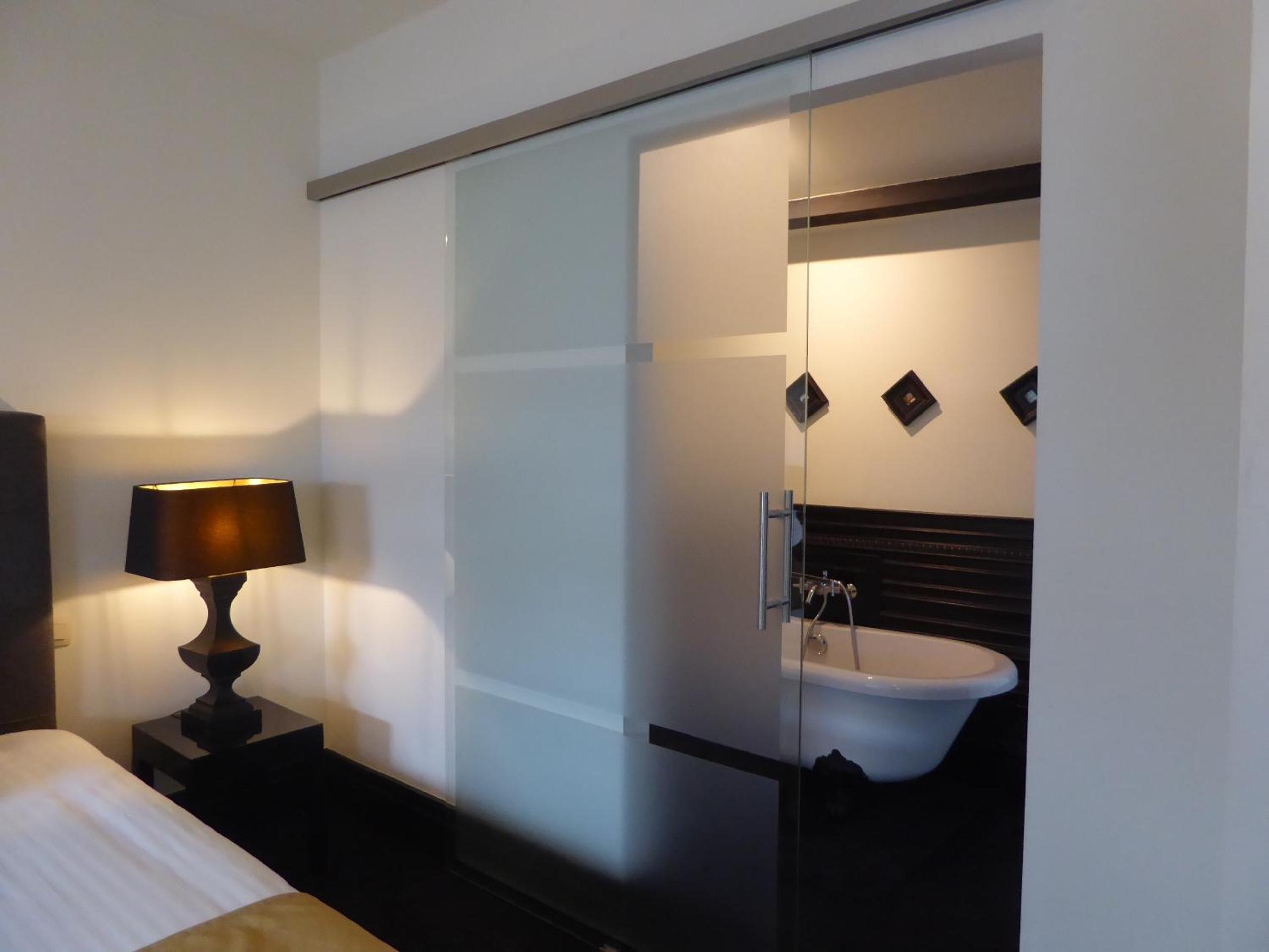 Deluxe Double Room - Photo 10