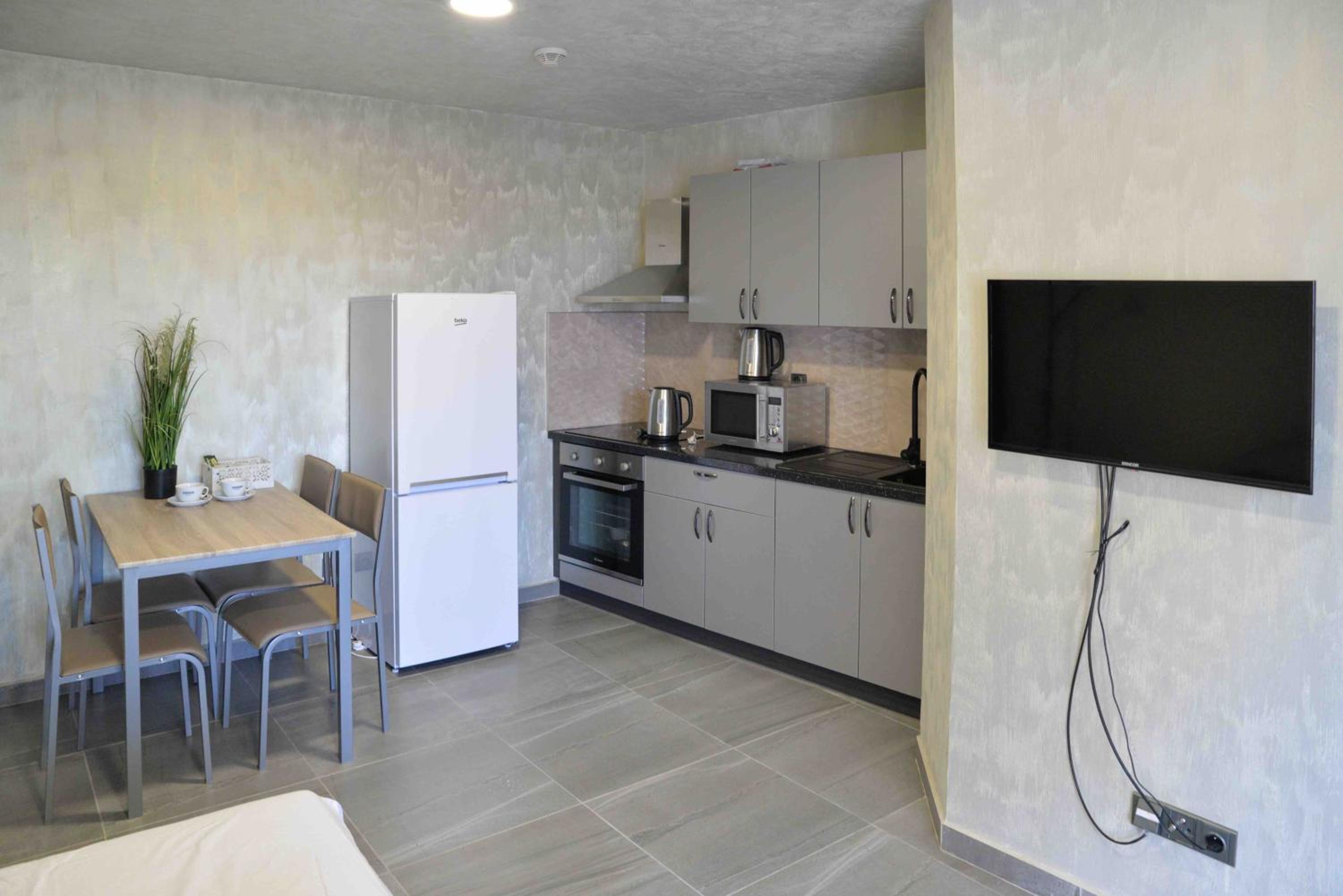 Apartment with Terrace photo 3