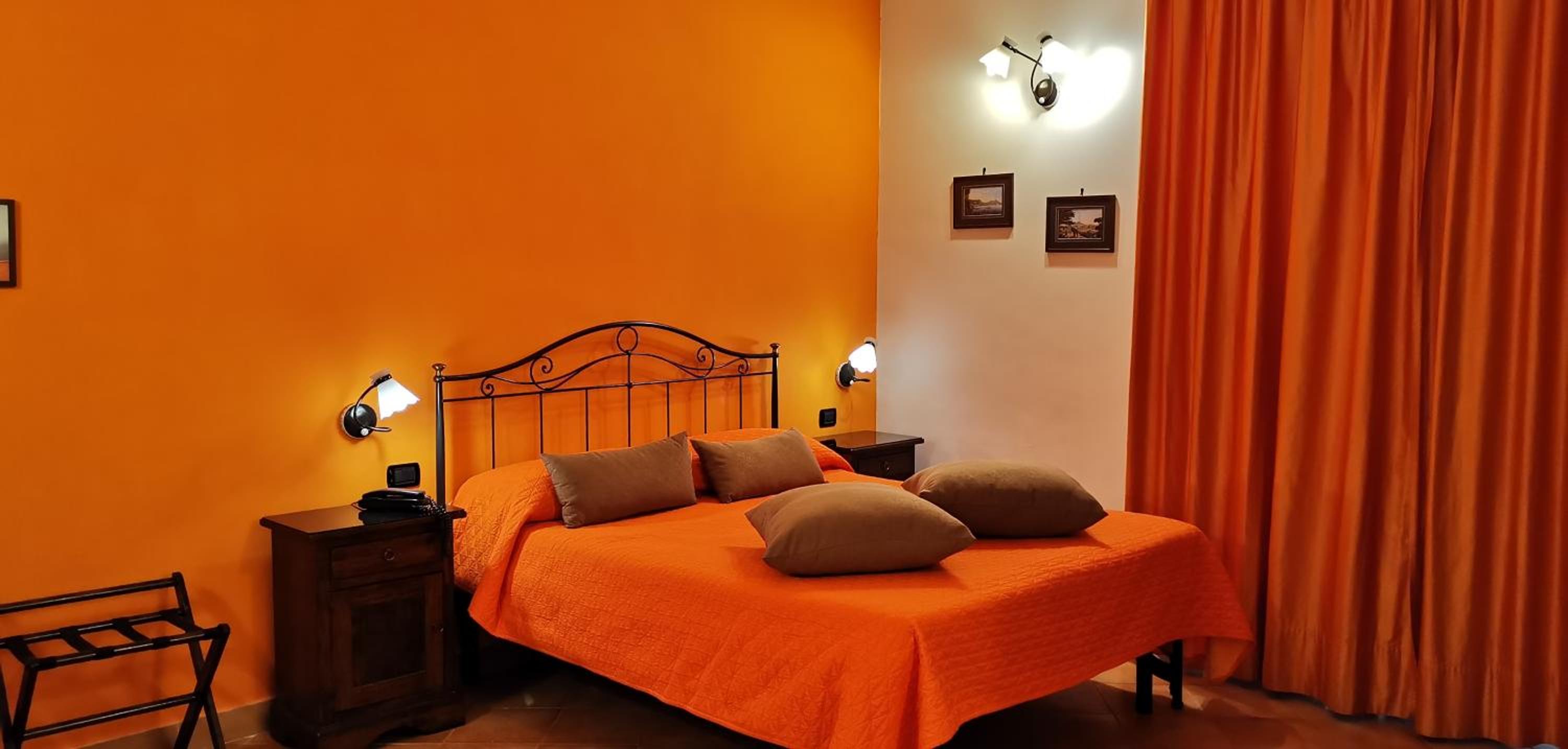 Double or Twin Room photo 3